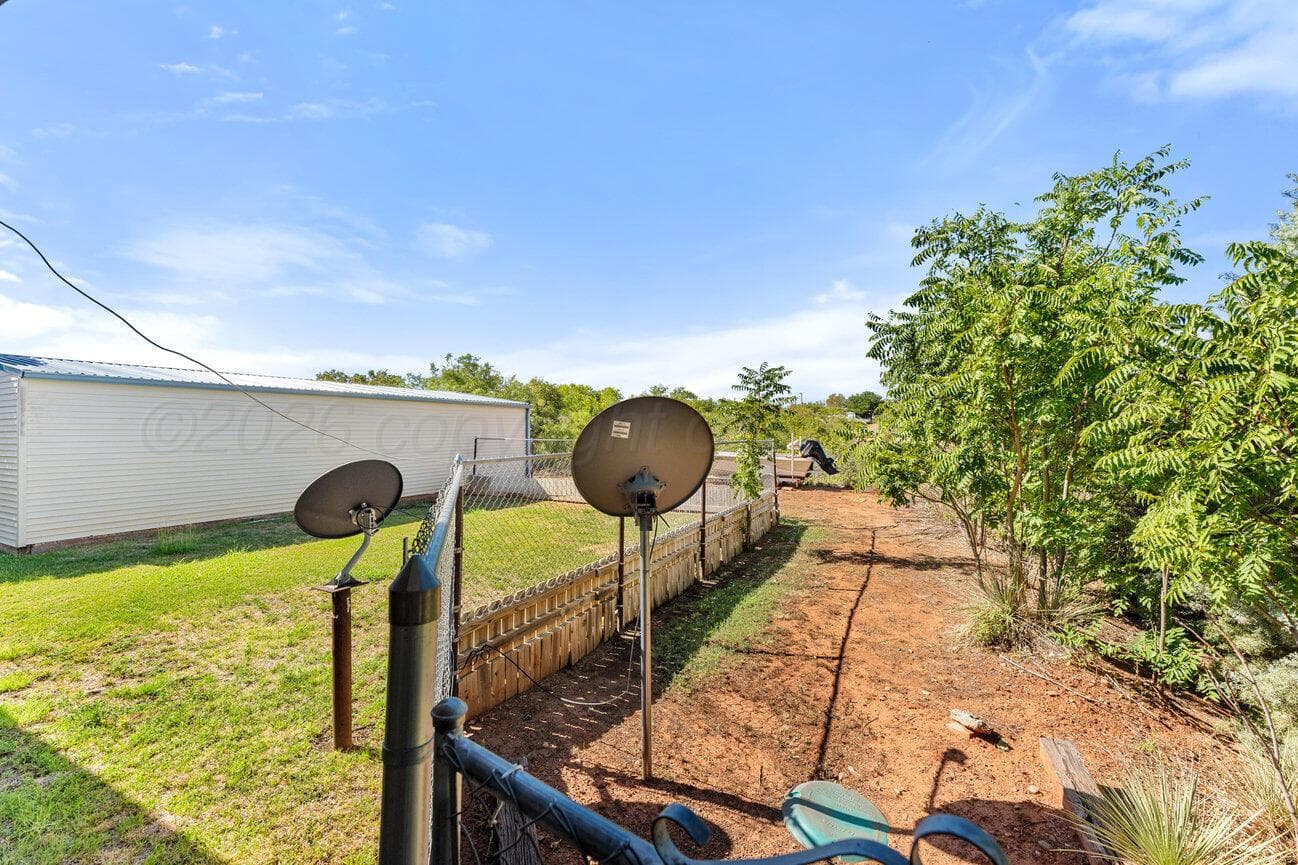 309 Fritch Drive, Fritch, TX 79036, photo 21