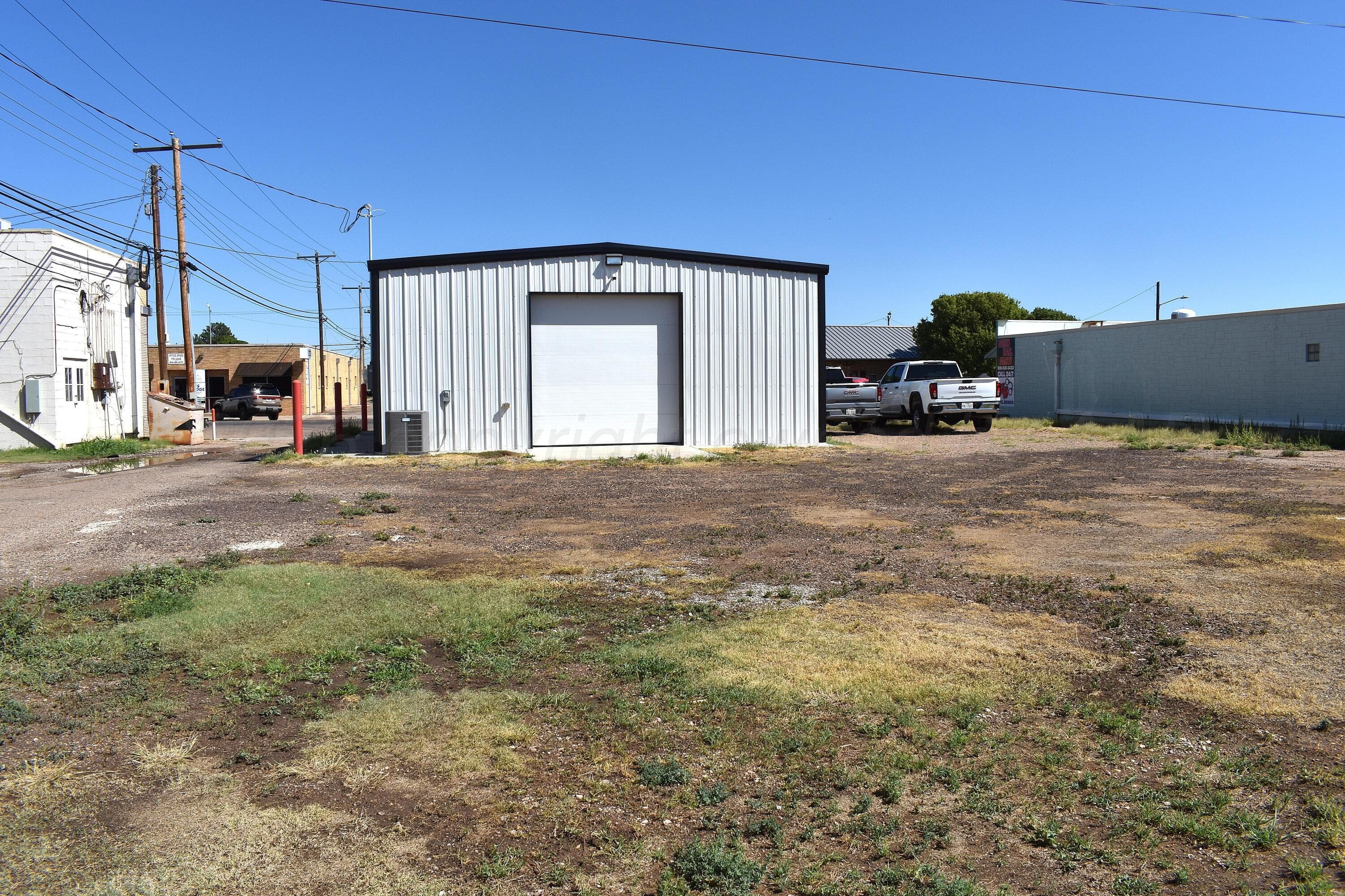 213 E 7TH Street, Dumas, TX 79029-4361, photo 2