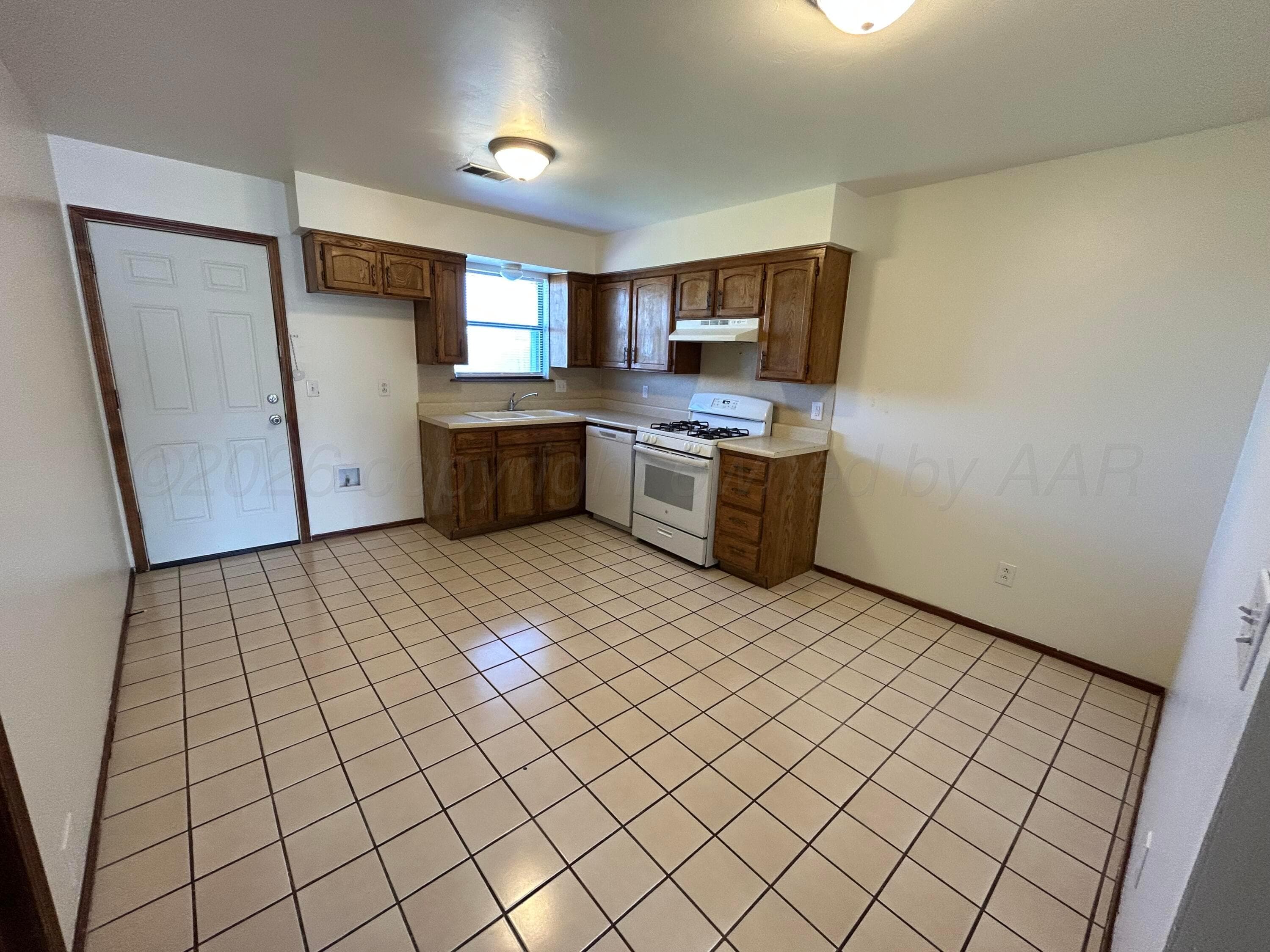 901 N Maryland Street, Amarillo, TX 79106