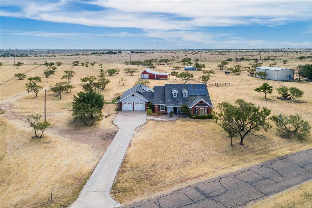 351 Cactus Drive, Amarillo, TX 79118-3710