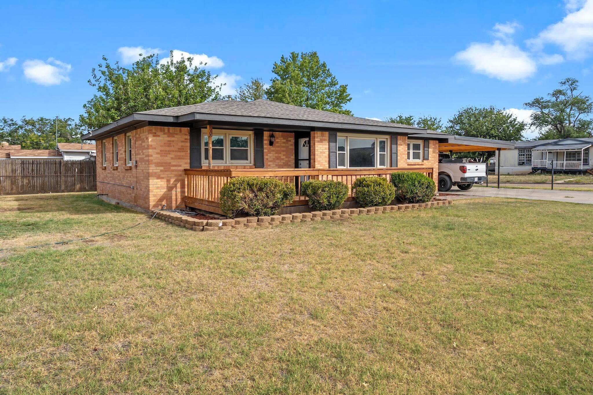 500 W Lasalle Street, Fritch, TX 79036, photo 3