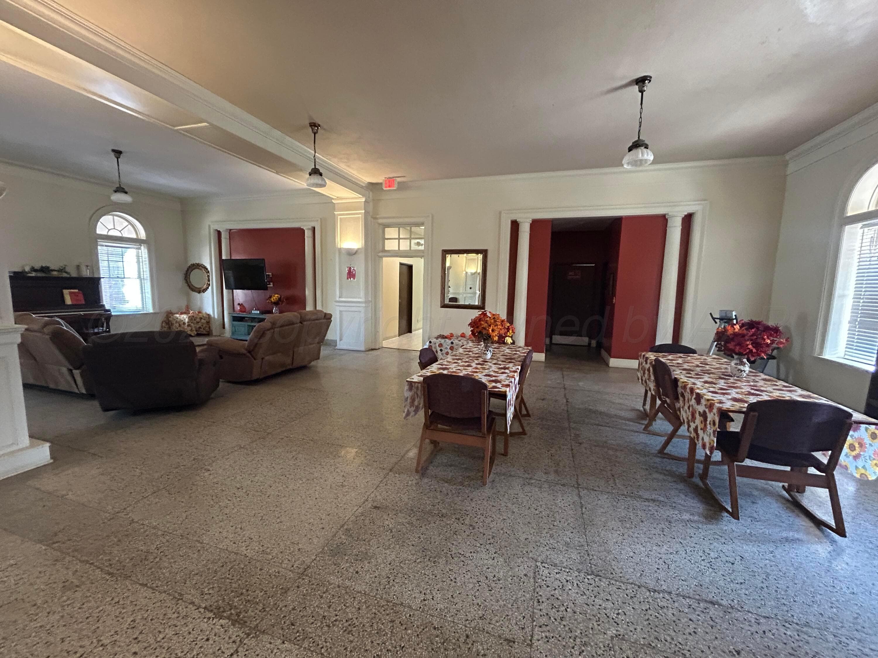 120 S RUSSELL Street, Pampa, TX 79065-6452, photo 11