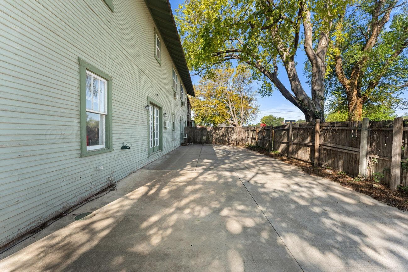 604 S MARYLAND Street, Amarillo, TX 79106-8638, photo 5