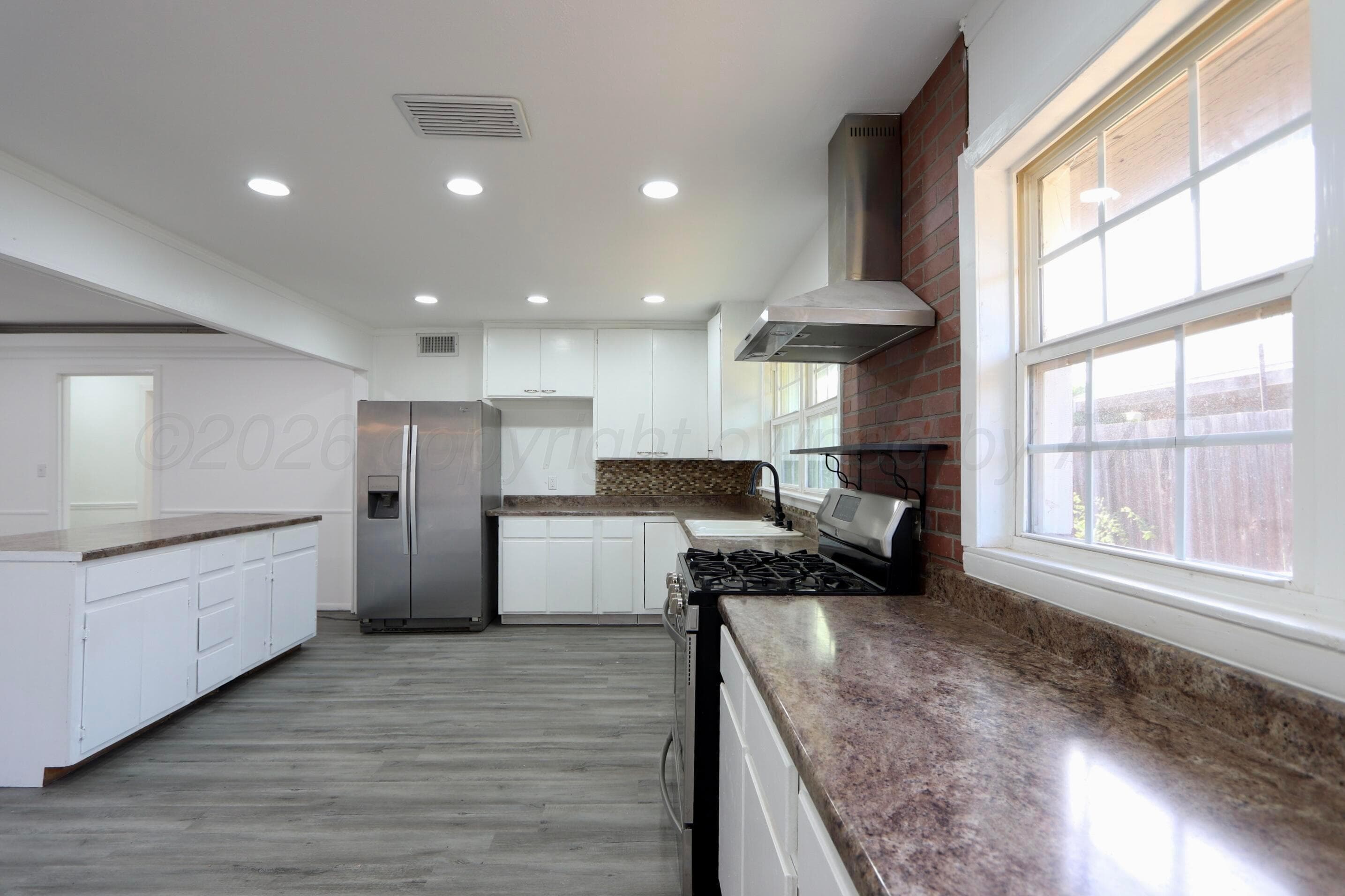 2041 S TRAVIS Street, Amarillo, TX 79109-2023, photo 16