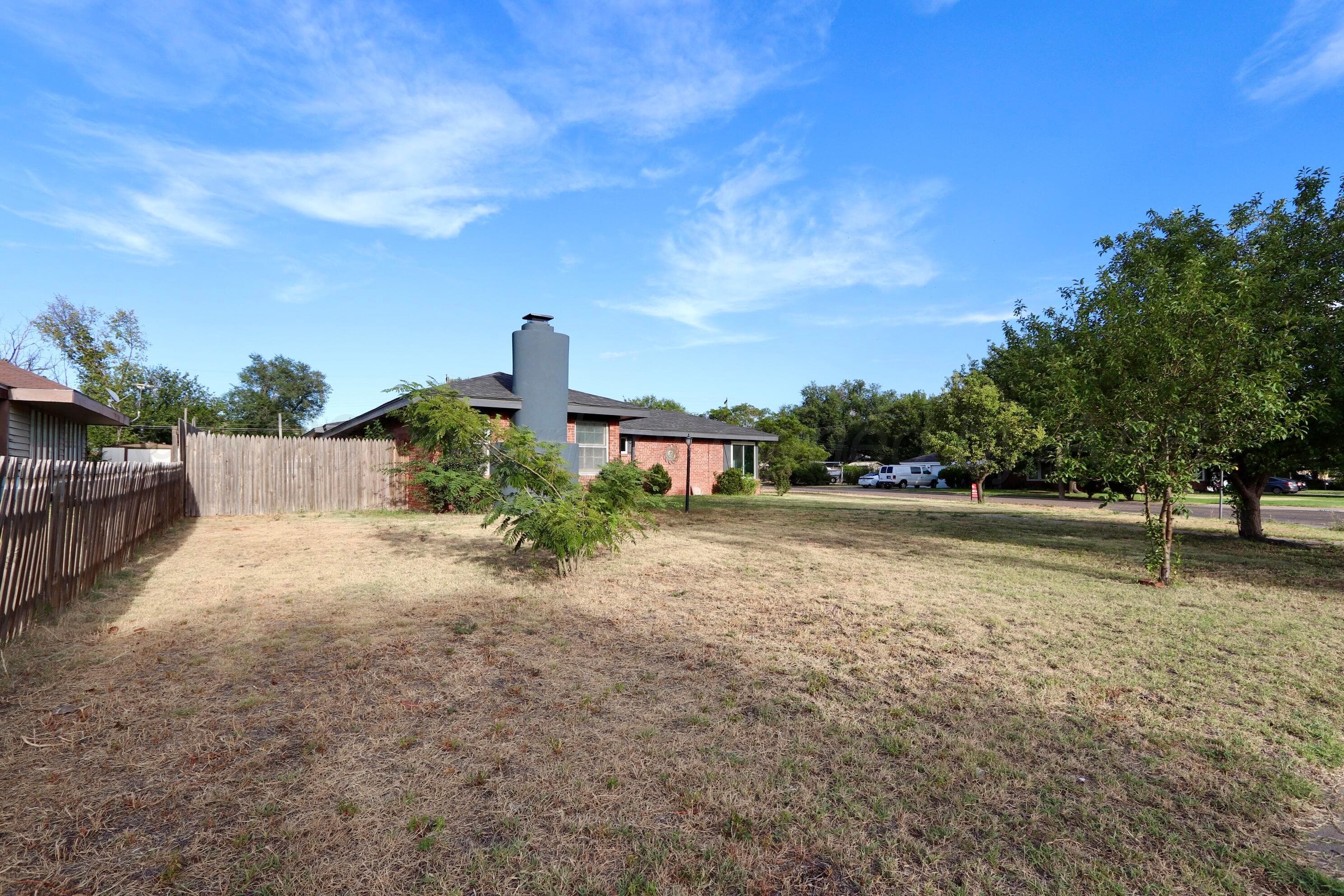 2041 S TRAVIS Street, Amarillo, TX 79109-2023, photo 9