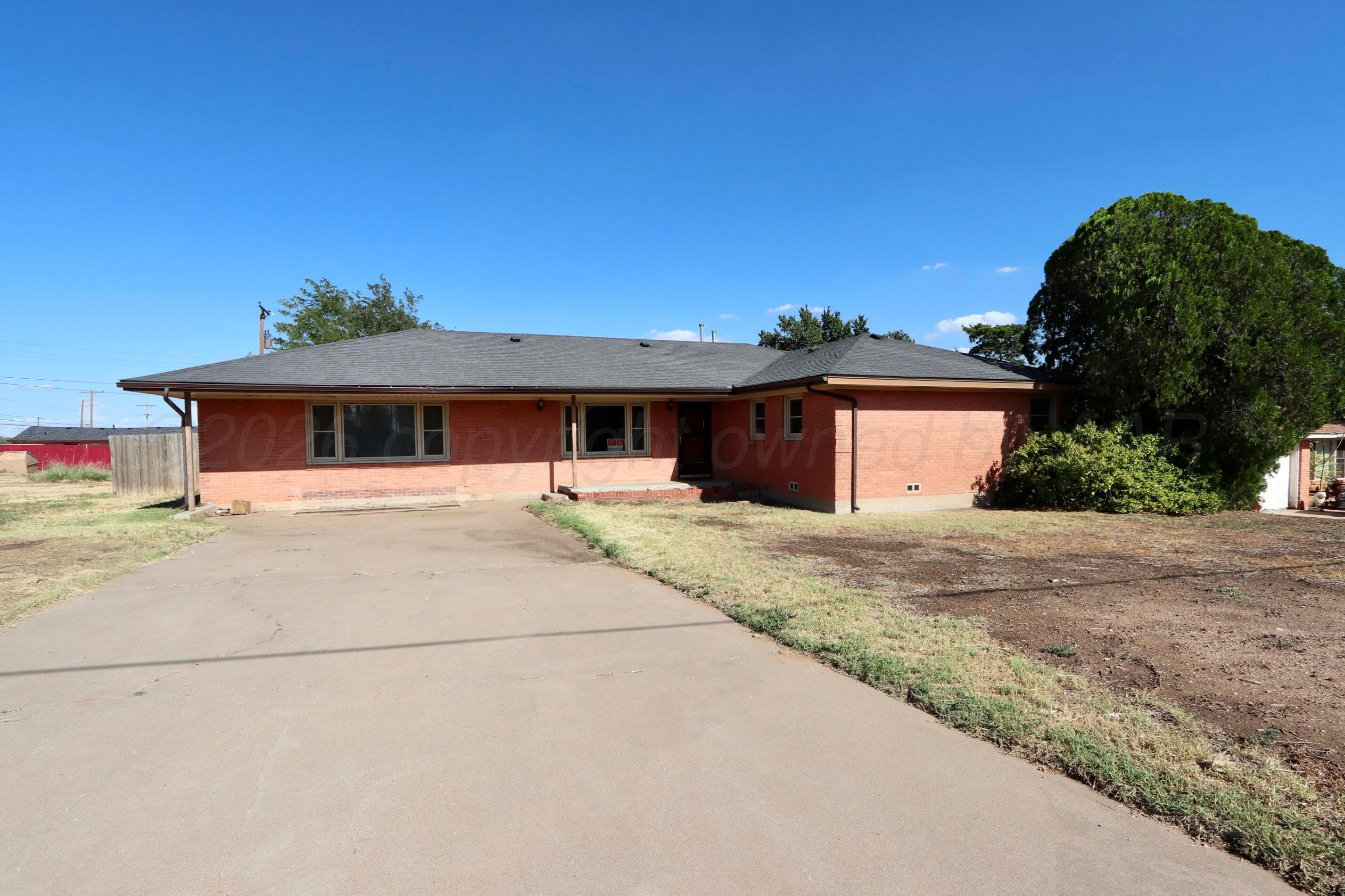 2102 N HUGHES Street, Amarillo, TX 79107-3012