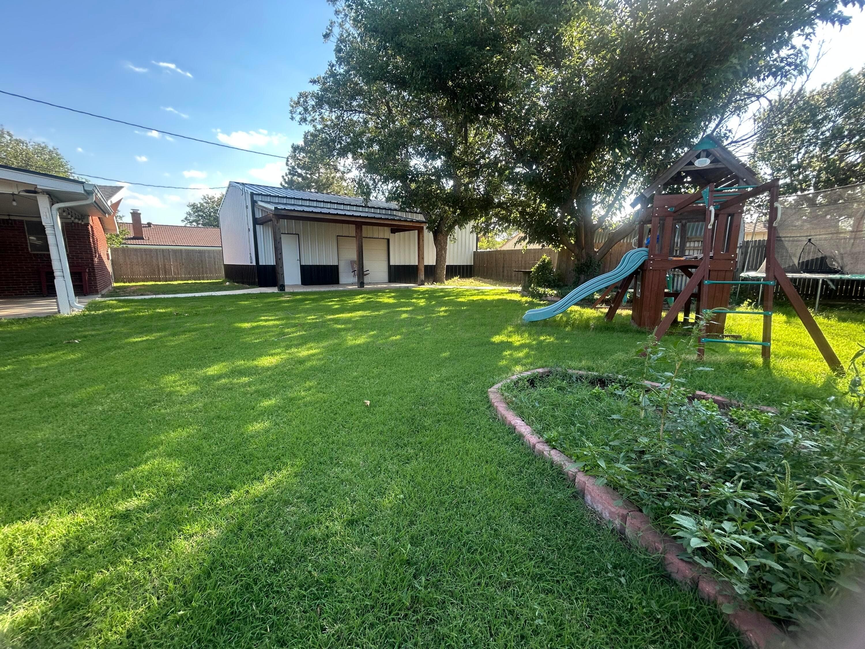 1205 N Chestnut Street, Stratford, TX 79084, photo 28