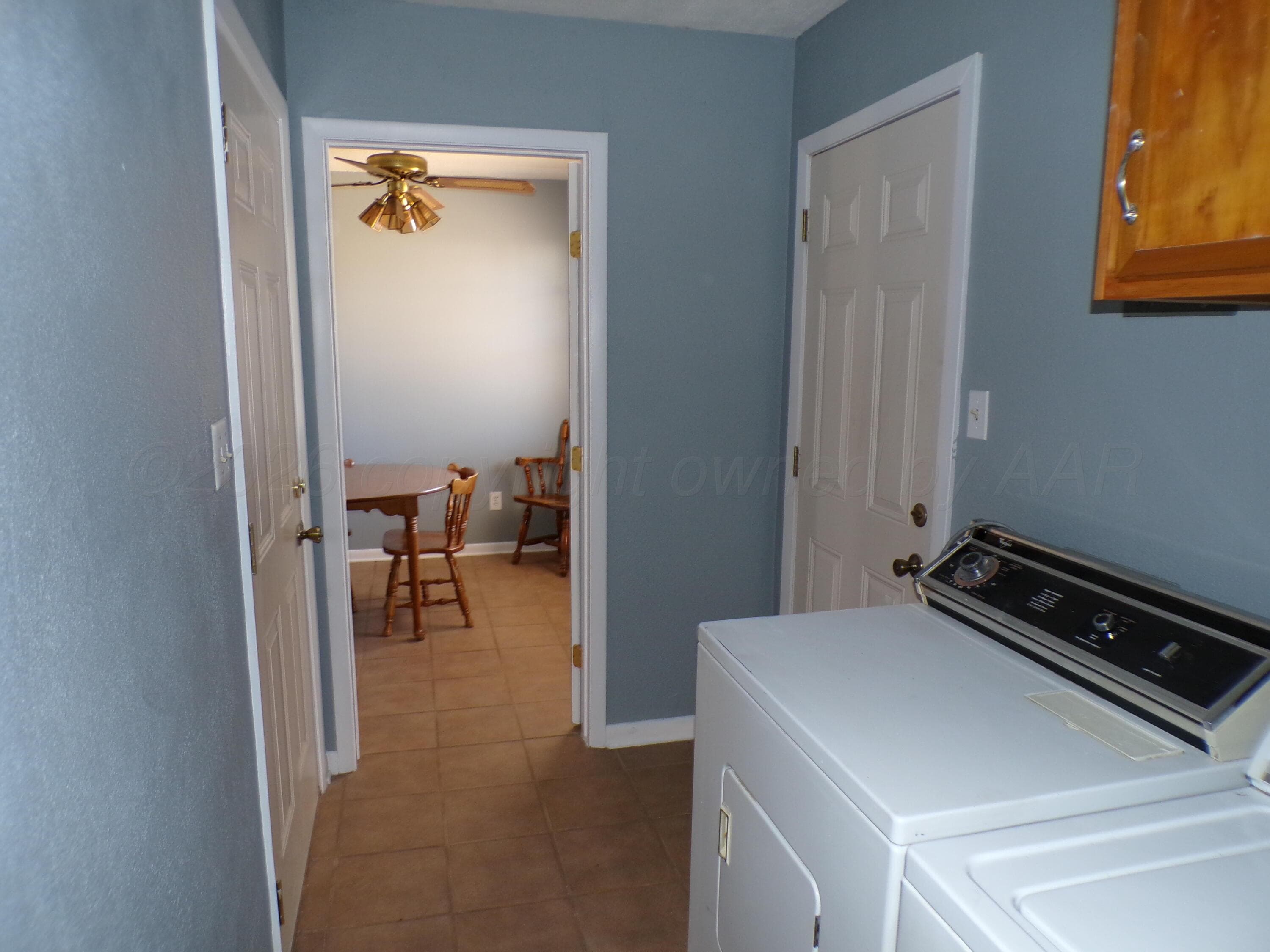 403 N Robey Avenue, Fritch, TX 79036, photo 9