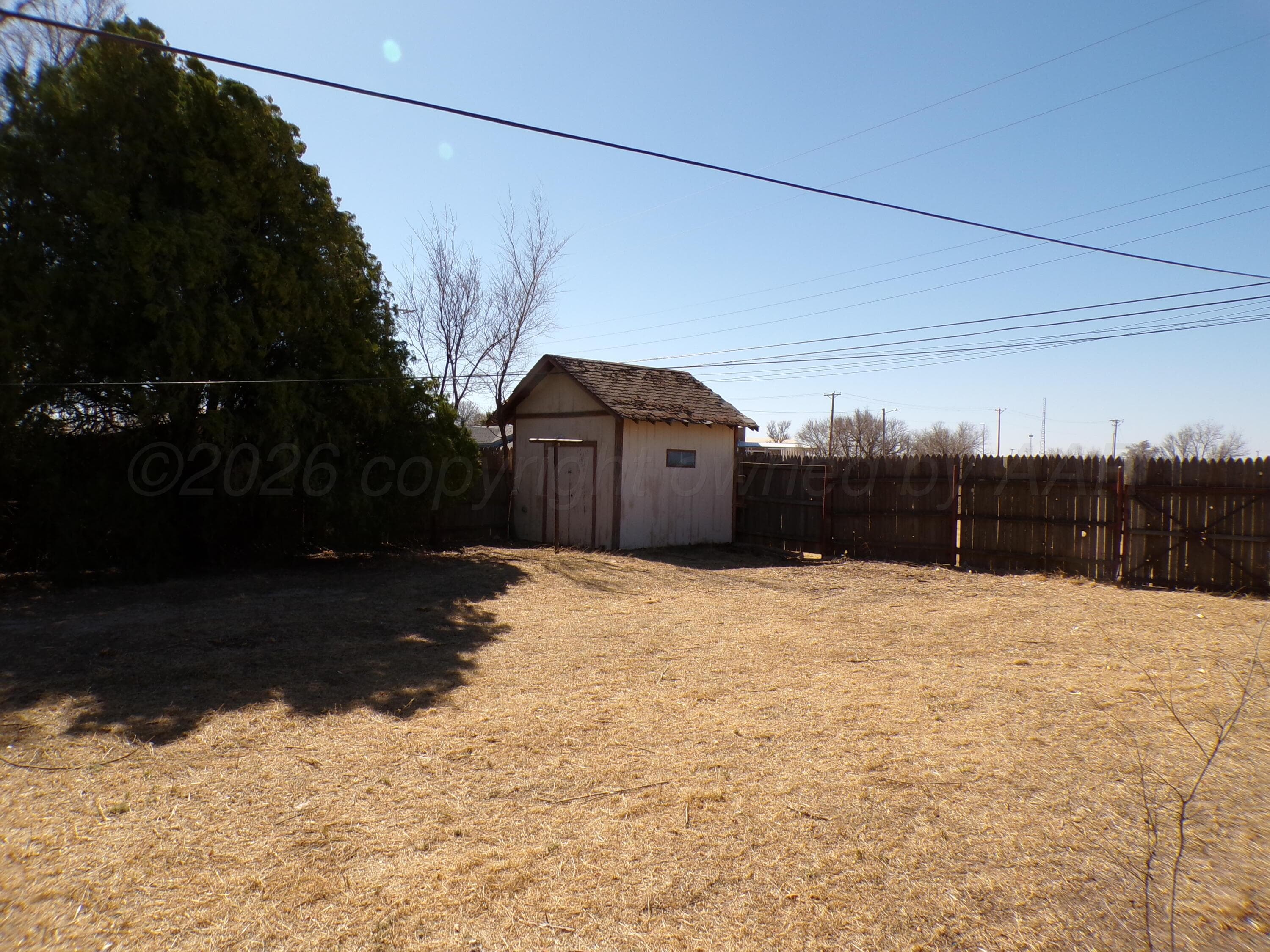 403 N Robey Avenue, Fritch, TX 79036, photo 24