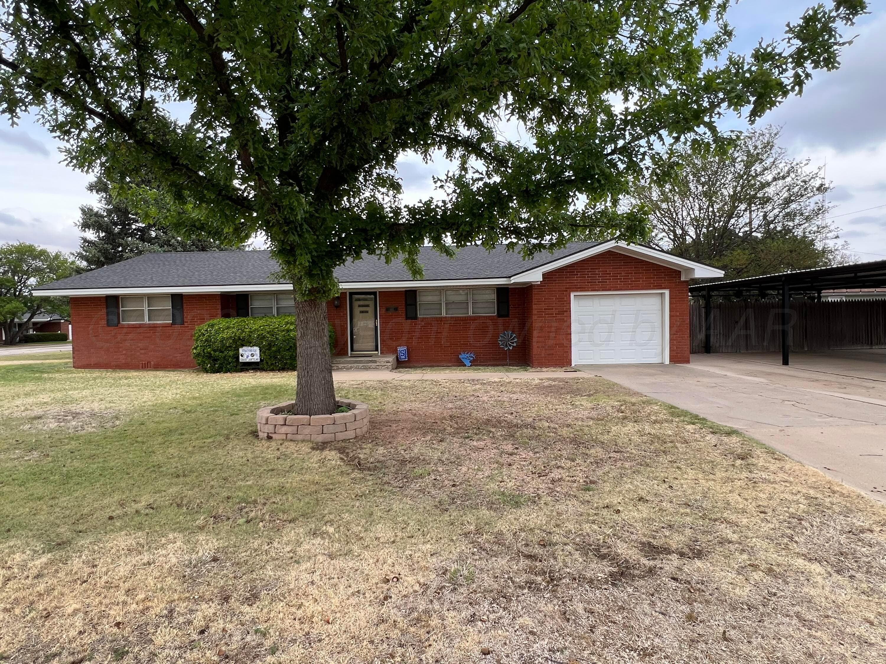 401 Purnell Avenue, Stratford, TX 79084