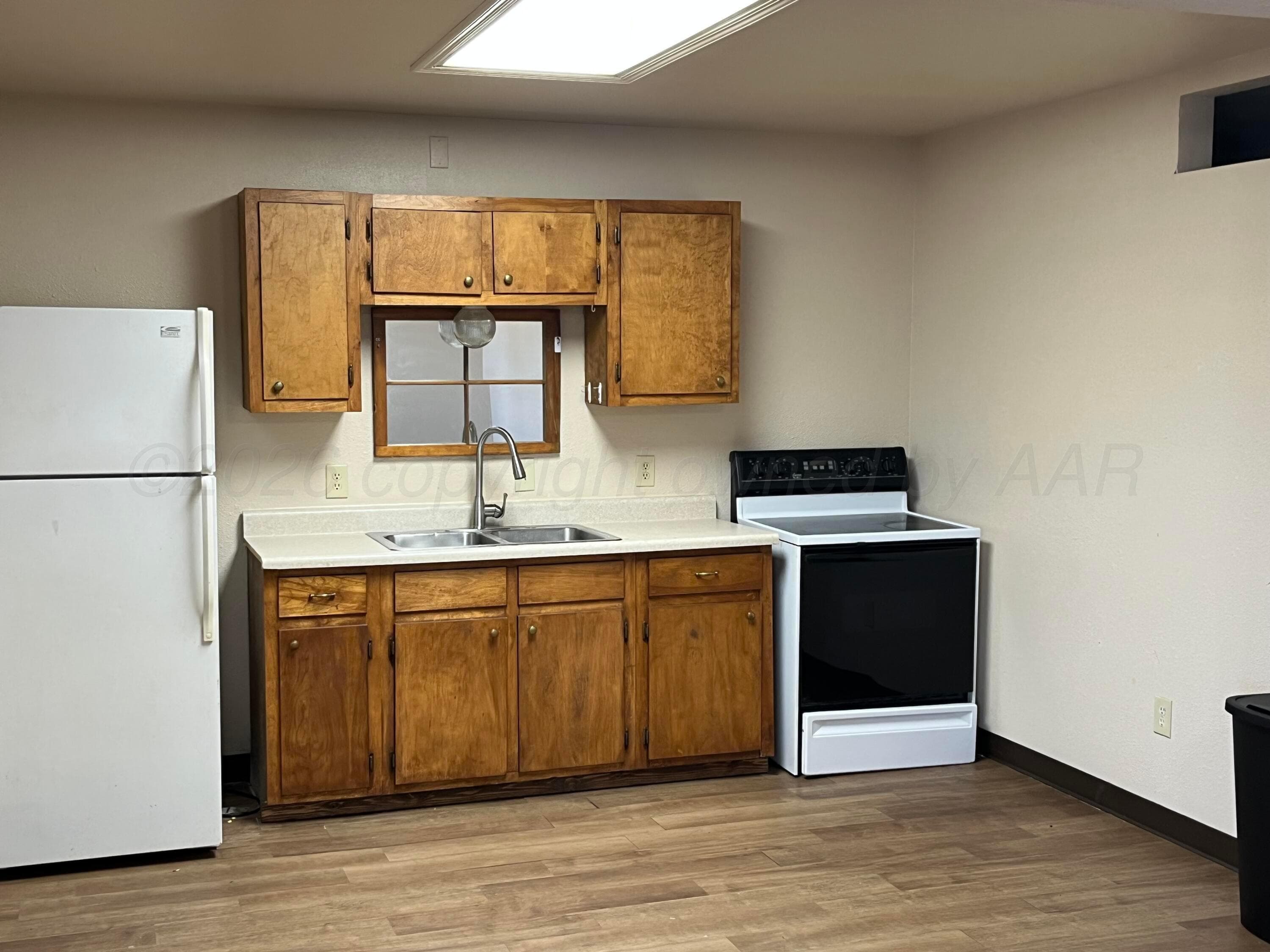 425 Main Street, Stinnett, TX 79083, photo 3