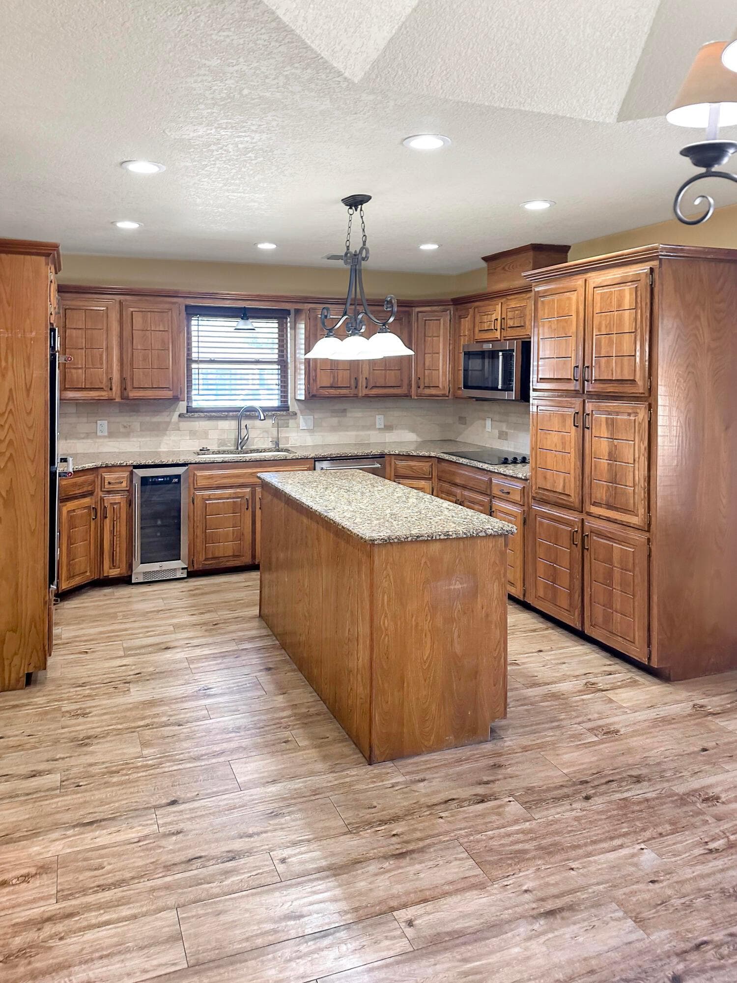 215 Somerset Street, Borger, TX 79007, photo 8