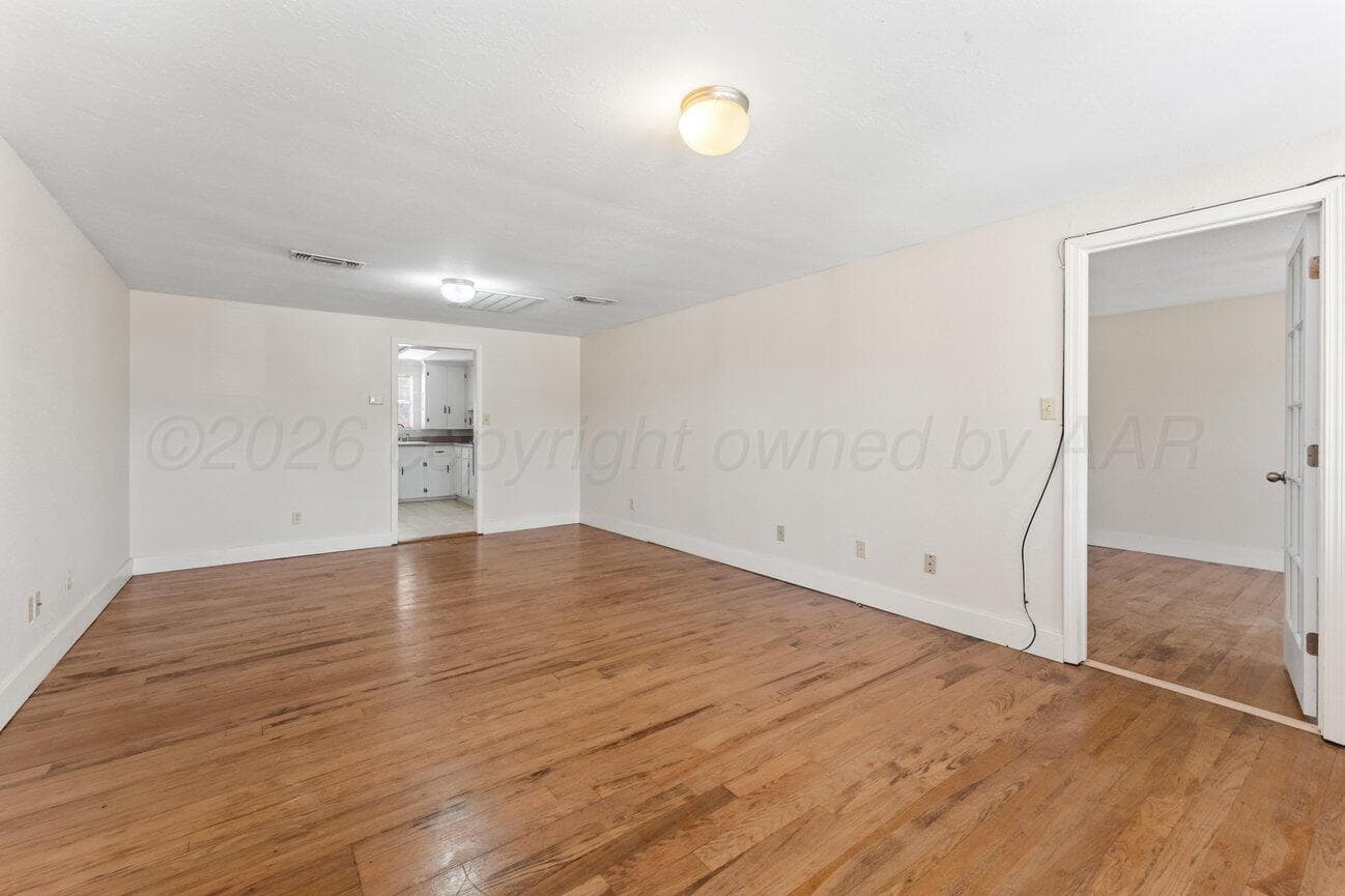 401 Dysart Street, Claude, TX 79019, photo 8
