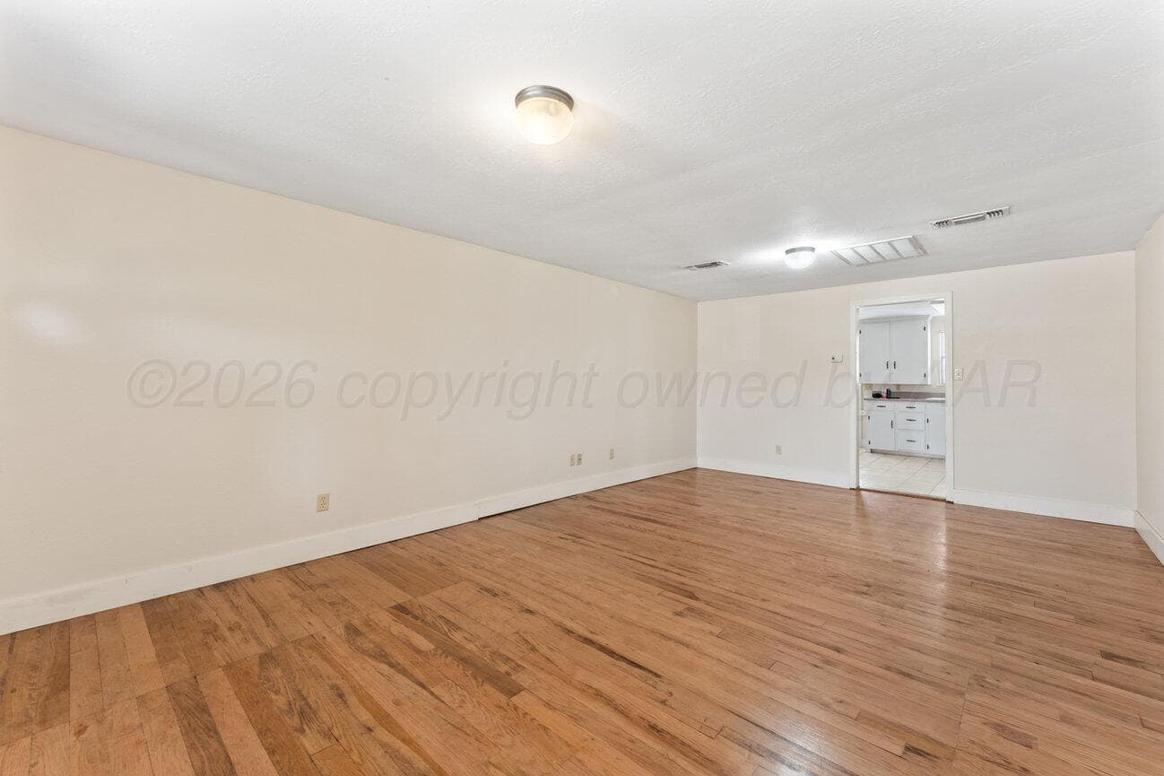401 Dysart Street, Claude, TX 79019, photo 9