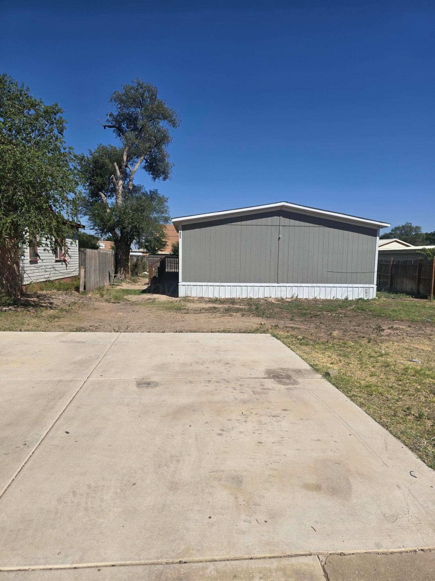 1402 N JOHNSON Street, Amarillo, TX 79107-3924, photo 2