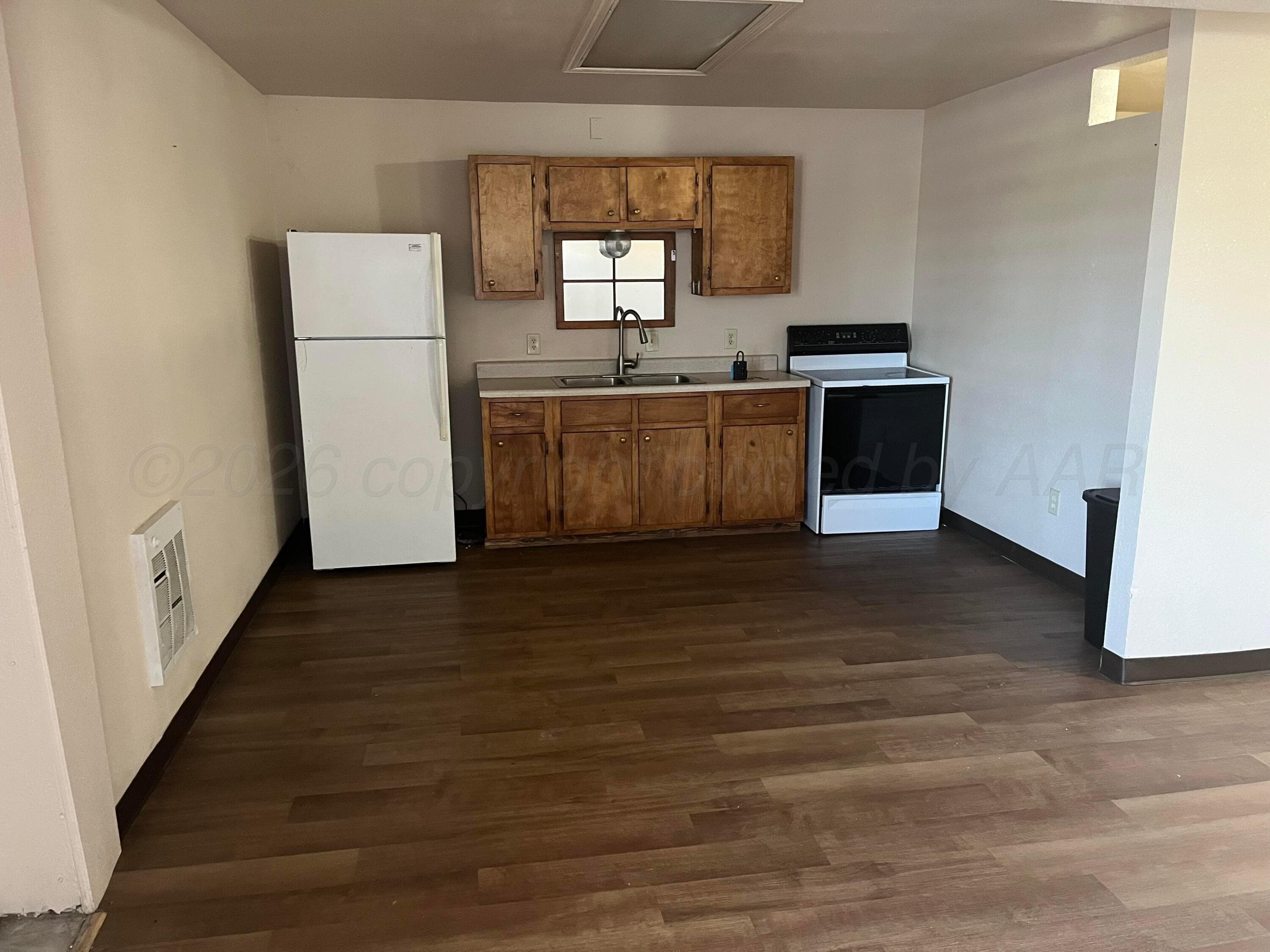 425 Main Street, Stinnett, TX 79083, photo 7