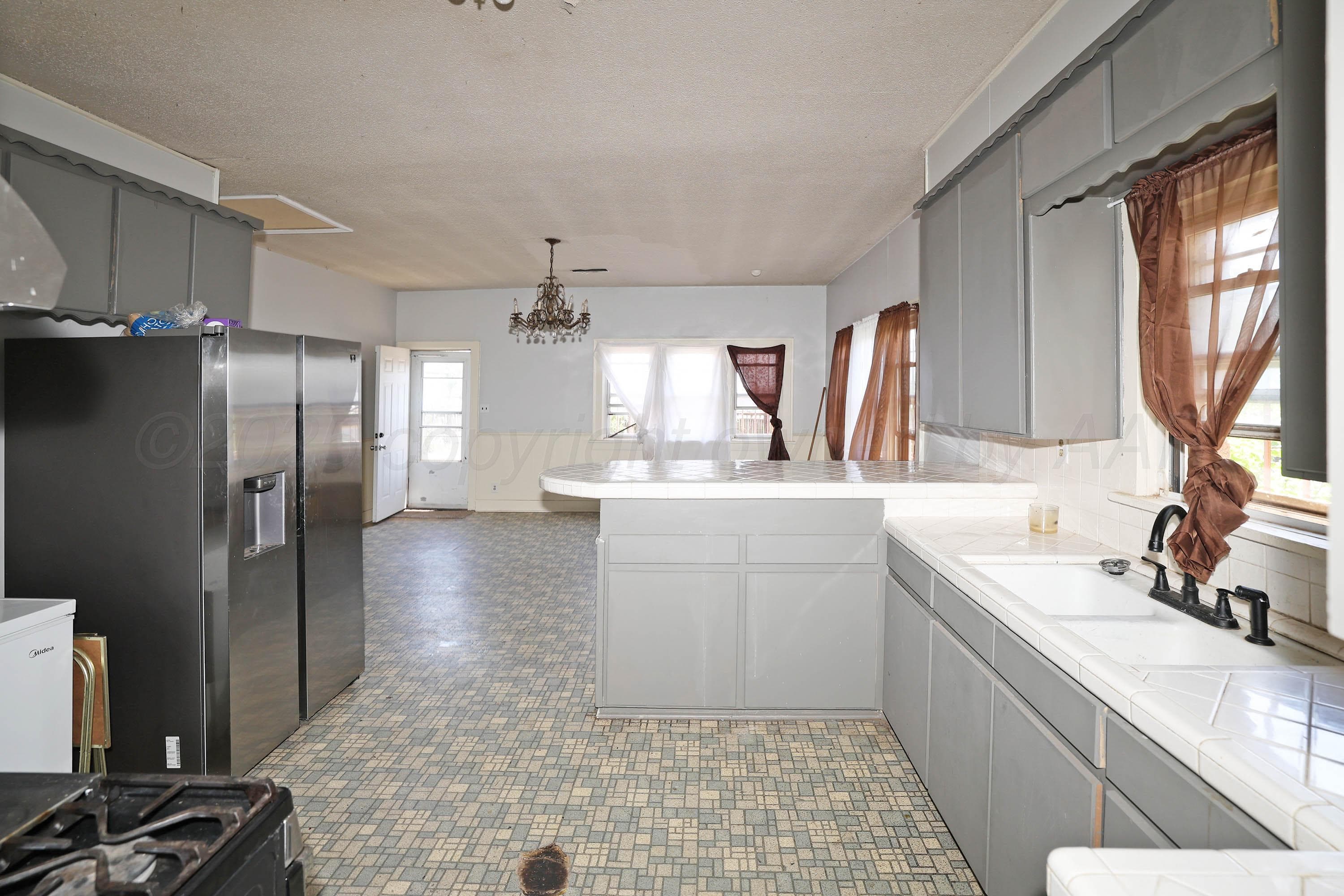 2001 NW 13TH Avenue, Amarillo, TX 79107-1609