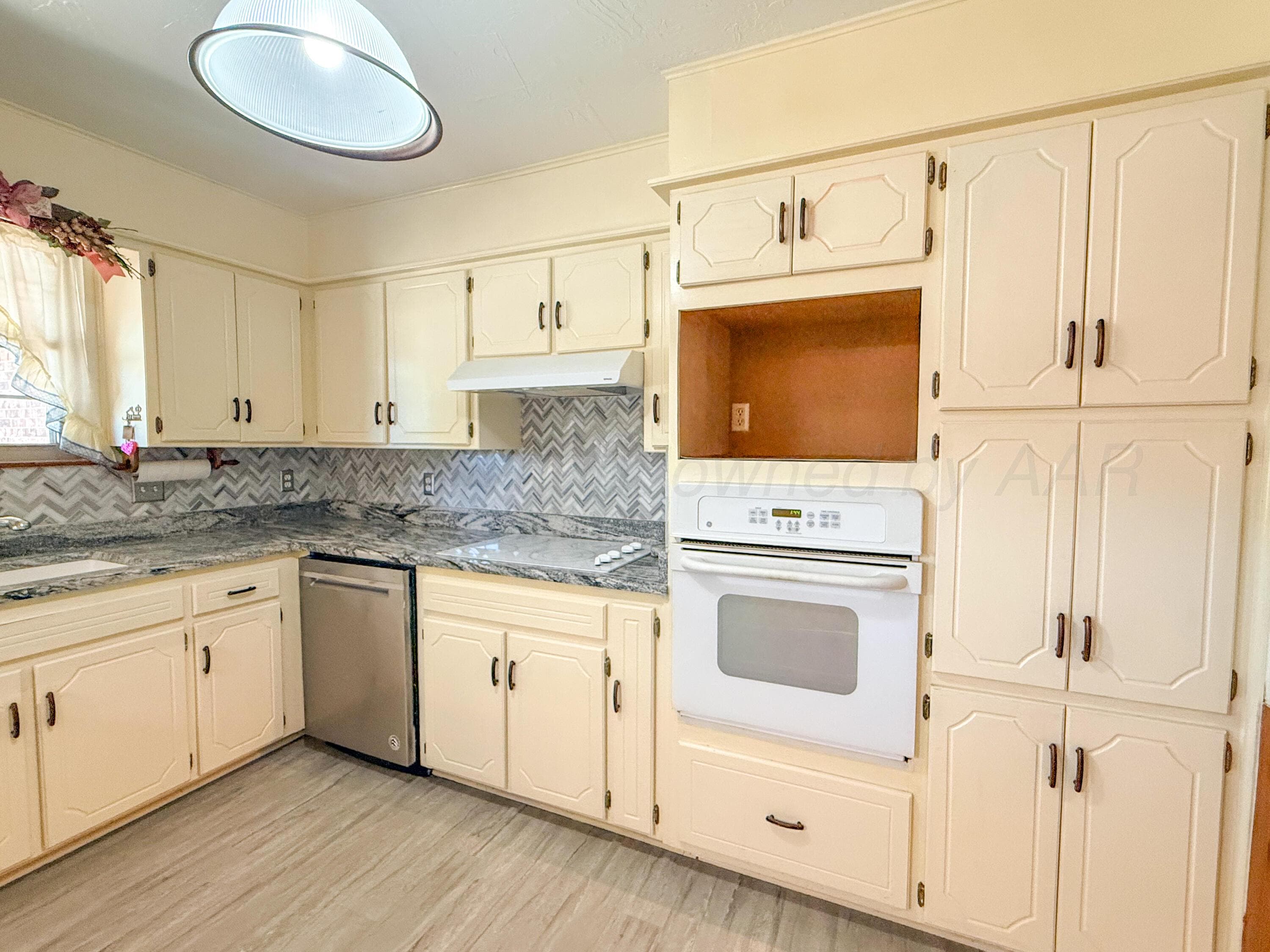 1532 N WELLS Street, Pampa, TX 79065-4141, photo 14