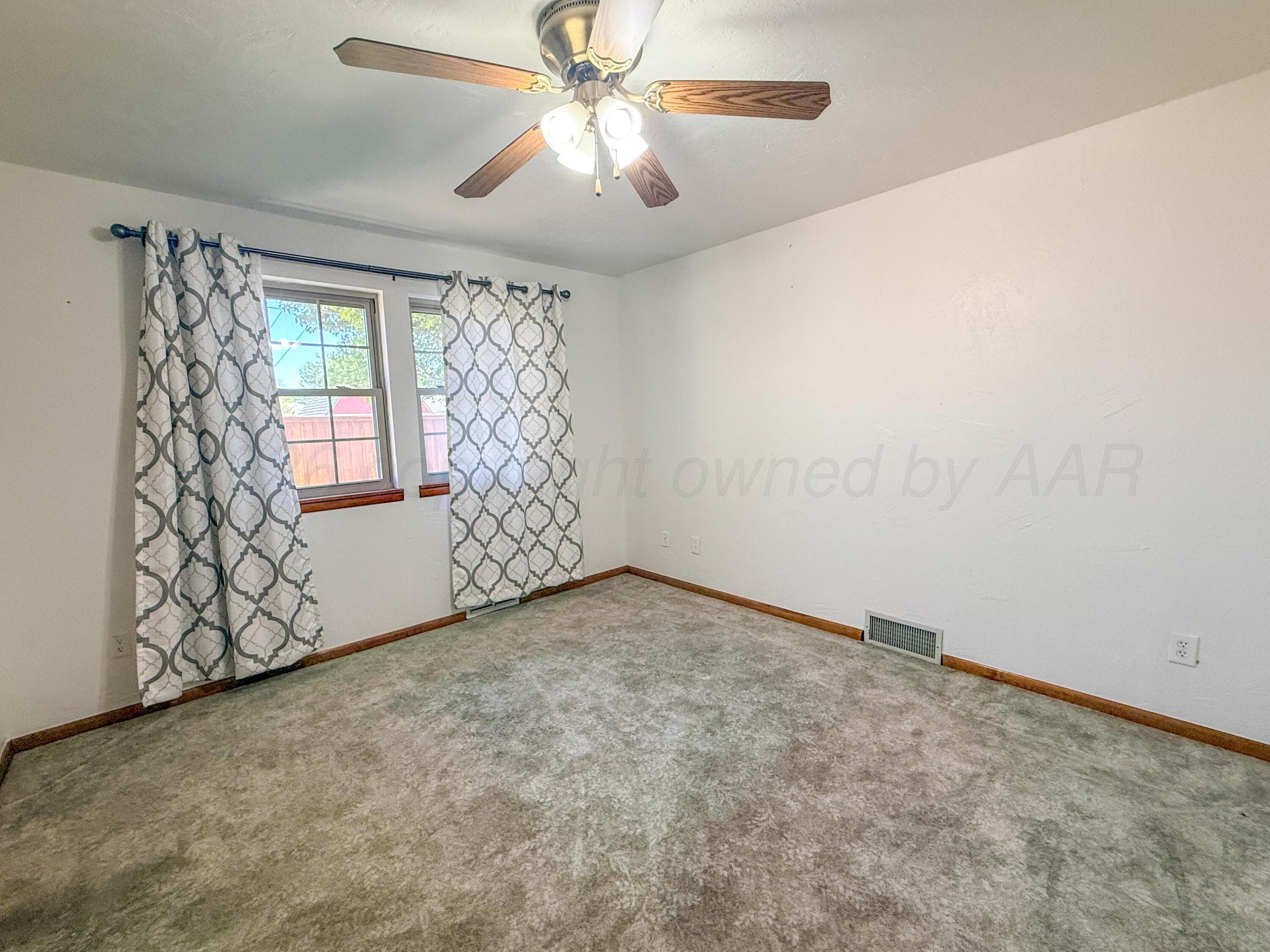 1532 N WELLS Street, Pampa, TX 79065-4141, photo 27