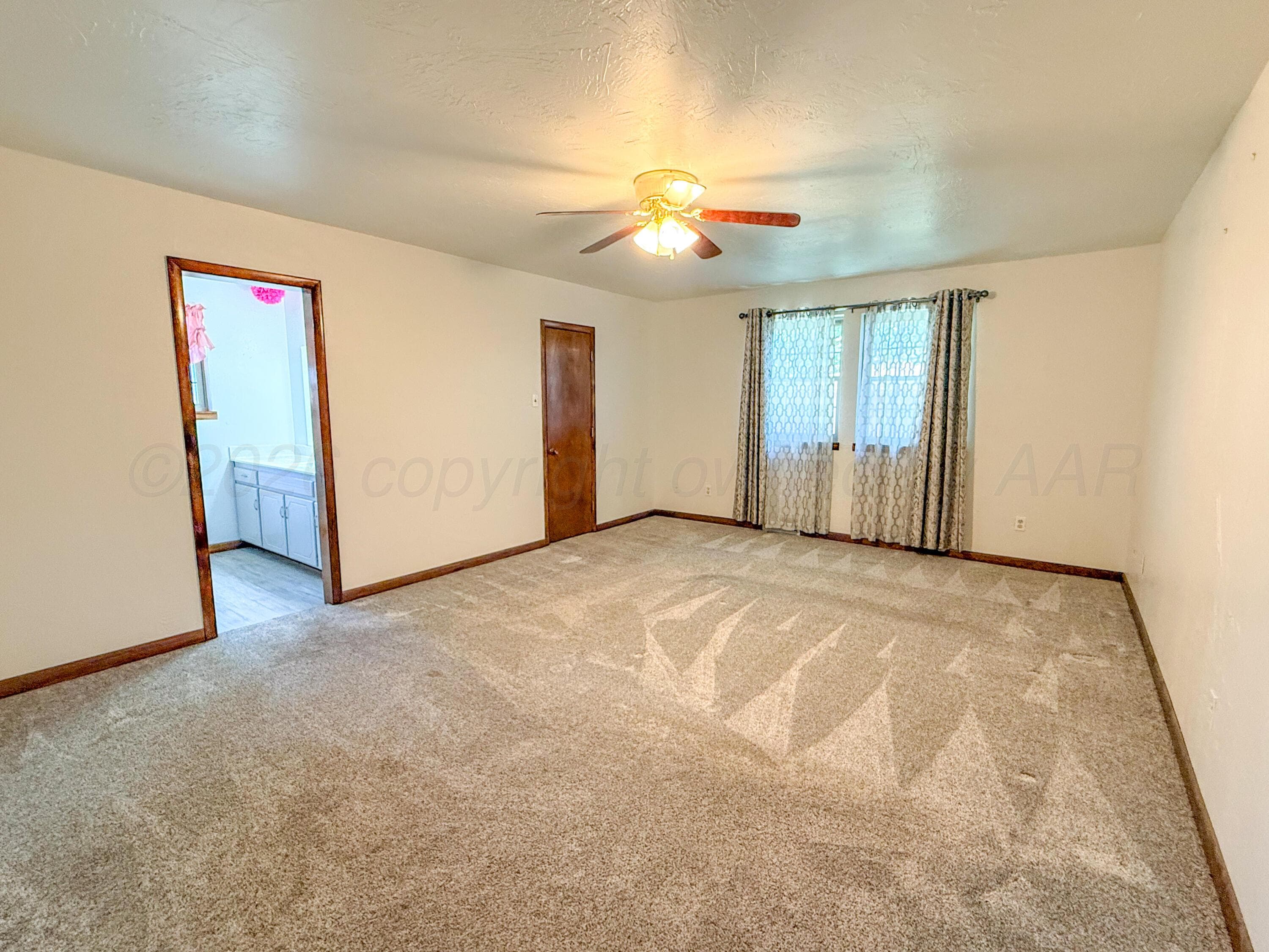 1532 N WELLS Street, Pampa, TX 79065-4141, photo 33