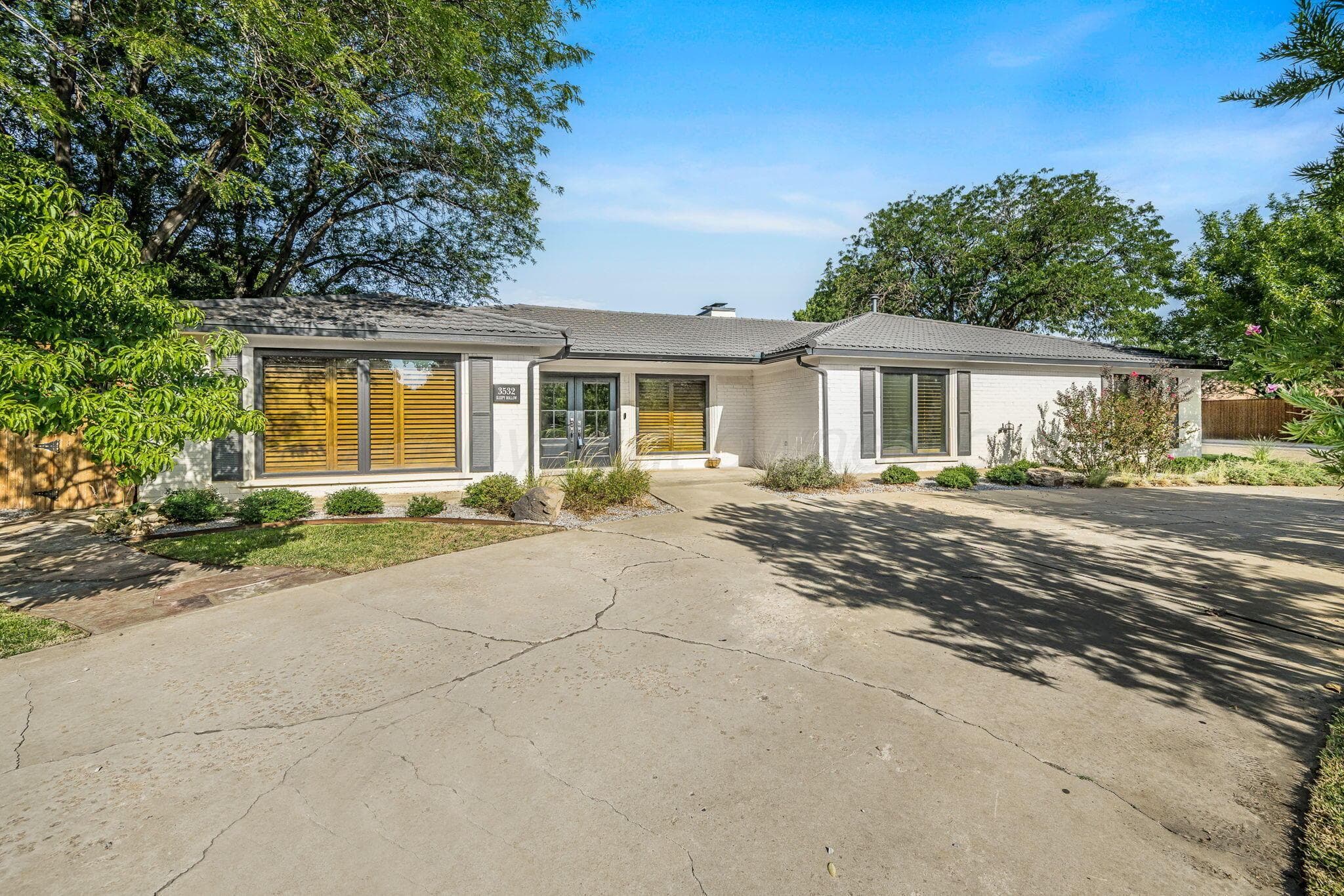 3532 SLEEPY HOLLOW Boulevard, Amarillo, TX 79121-1682