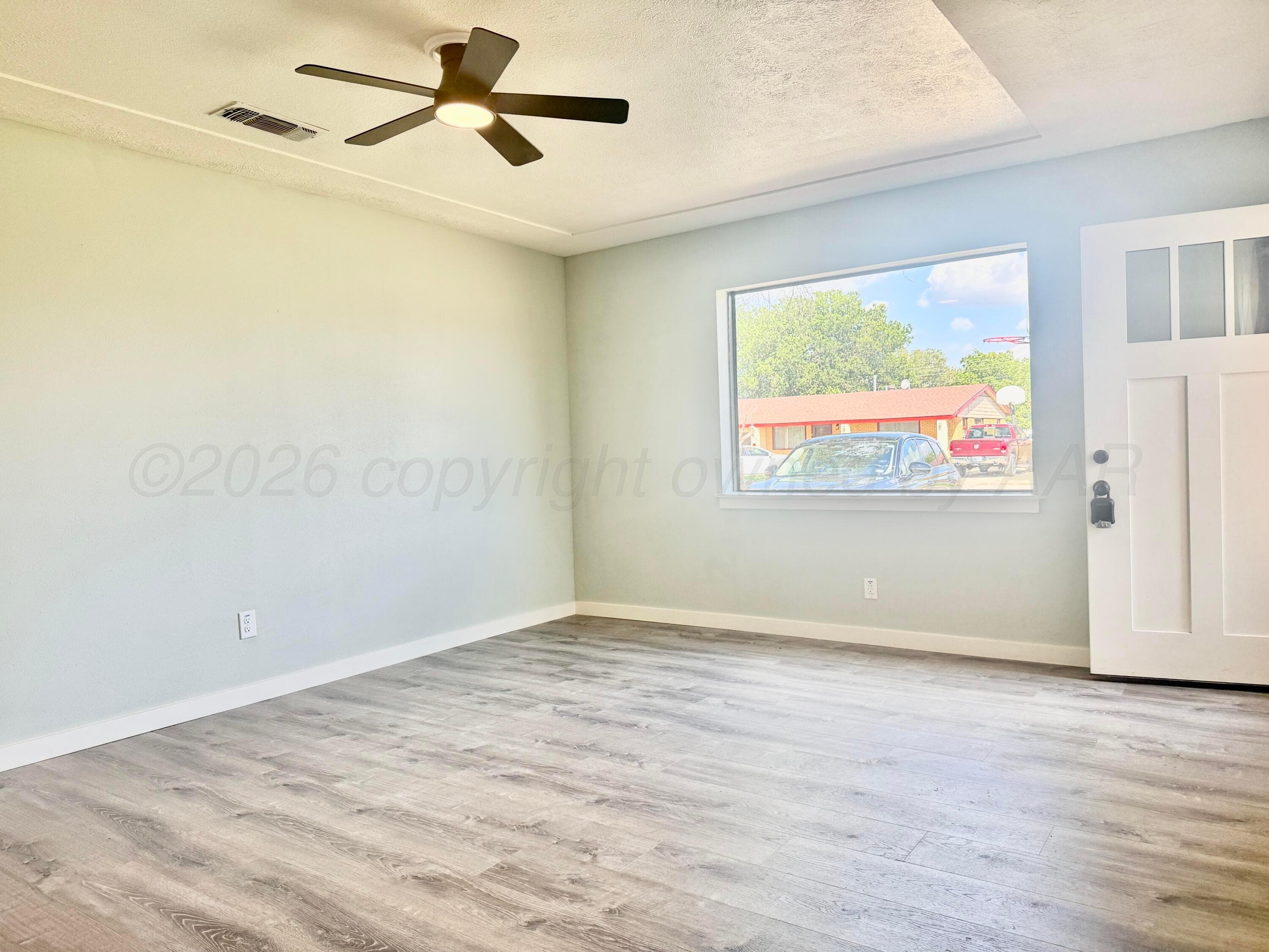 401 ELM Avenue, Dumas, TX 79029-2808, photo 2