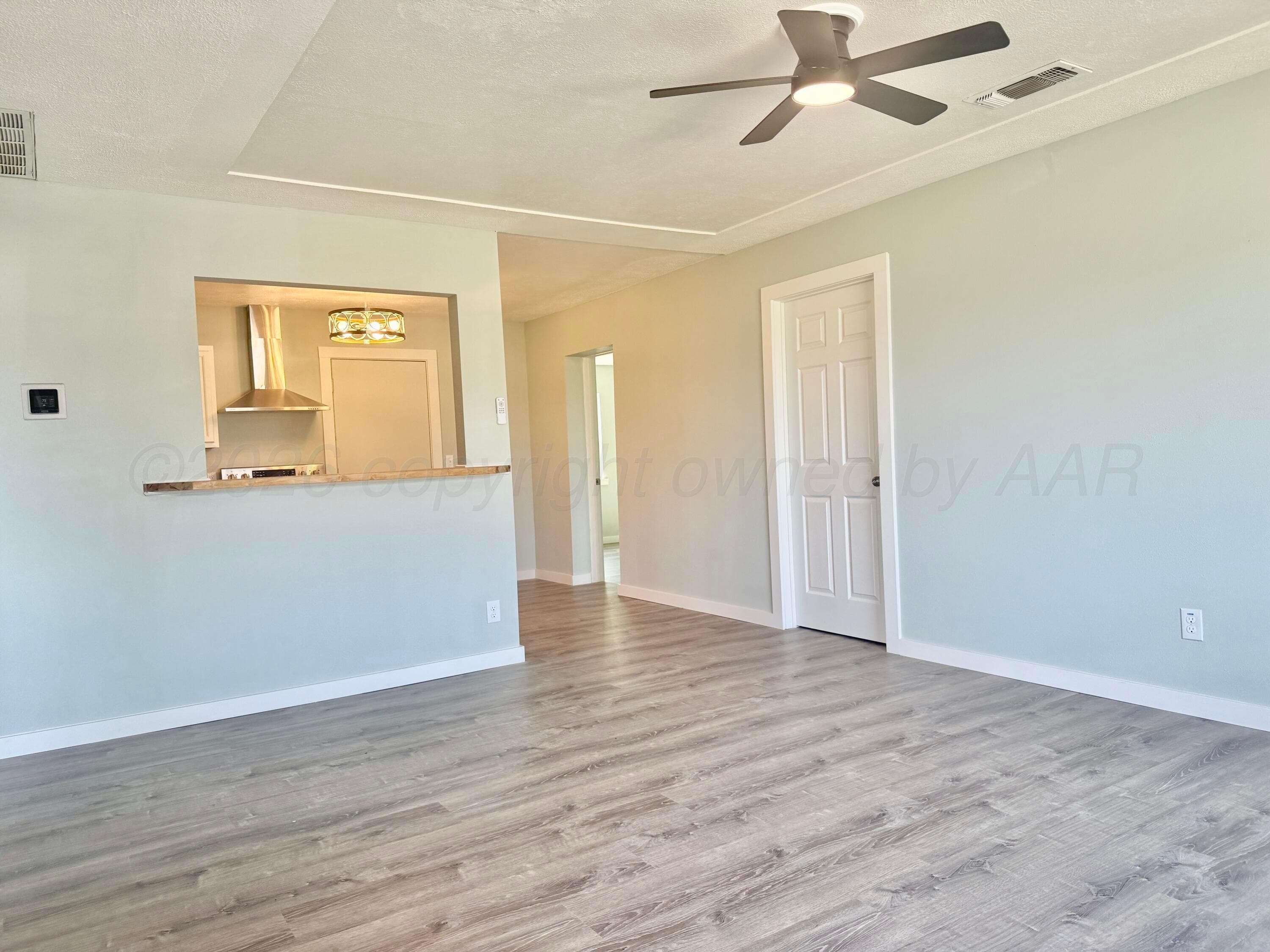 401 ELM Avenue, Dumas, TX 79029-2808