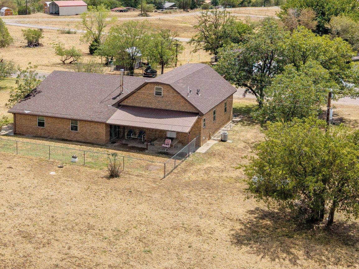 222 Sunfish Avenue, Howardwick, TX 79226, photo 5