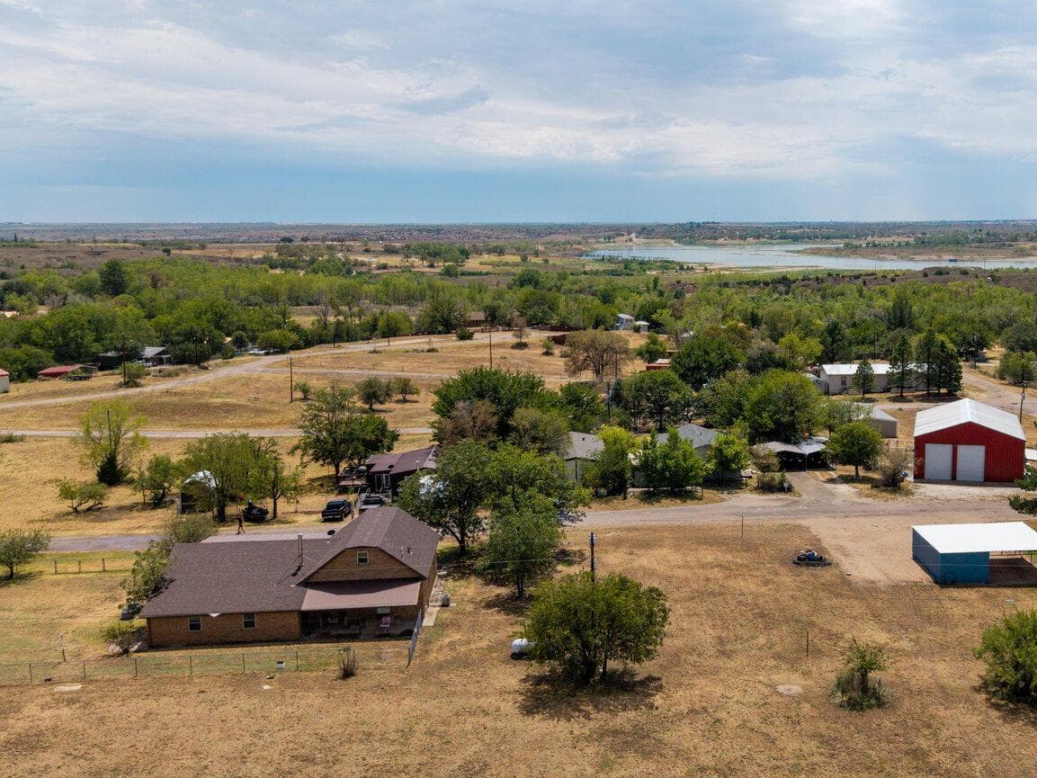 222 Sunfish Avenue, Howardwick, TX 79226, photo 7
