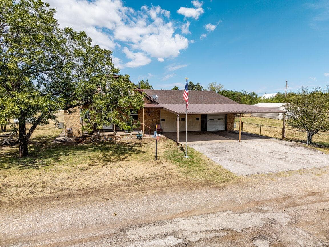 222 Sunfish Avenue, Howardwick, TX 79226, photo 3