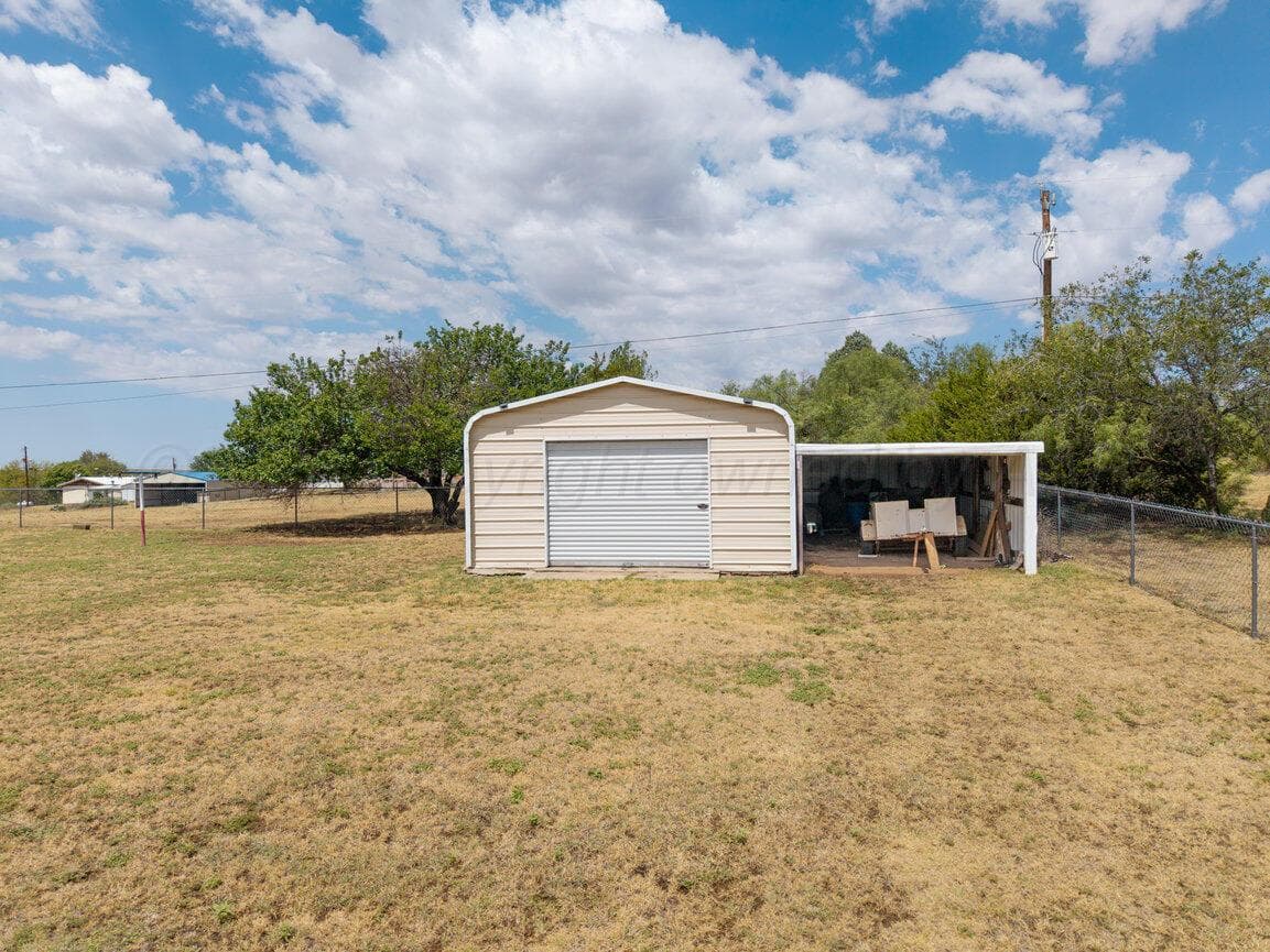 222 Sunfish Avenue, Howardwick, TX 79226, photo 45
