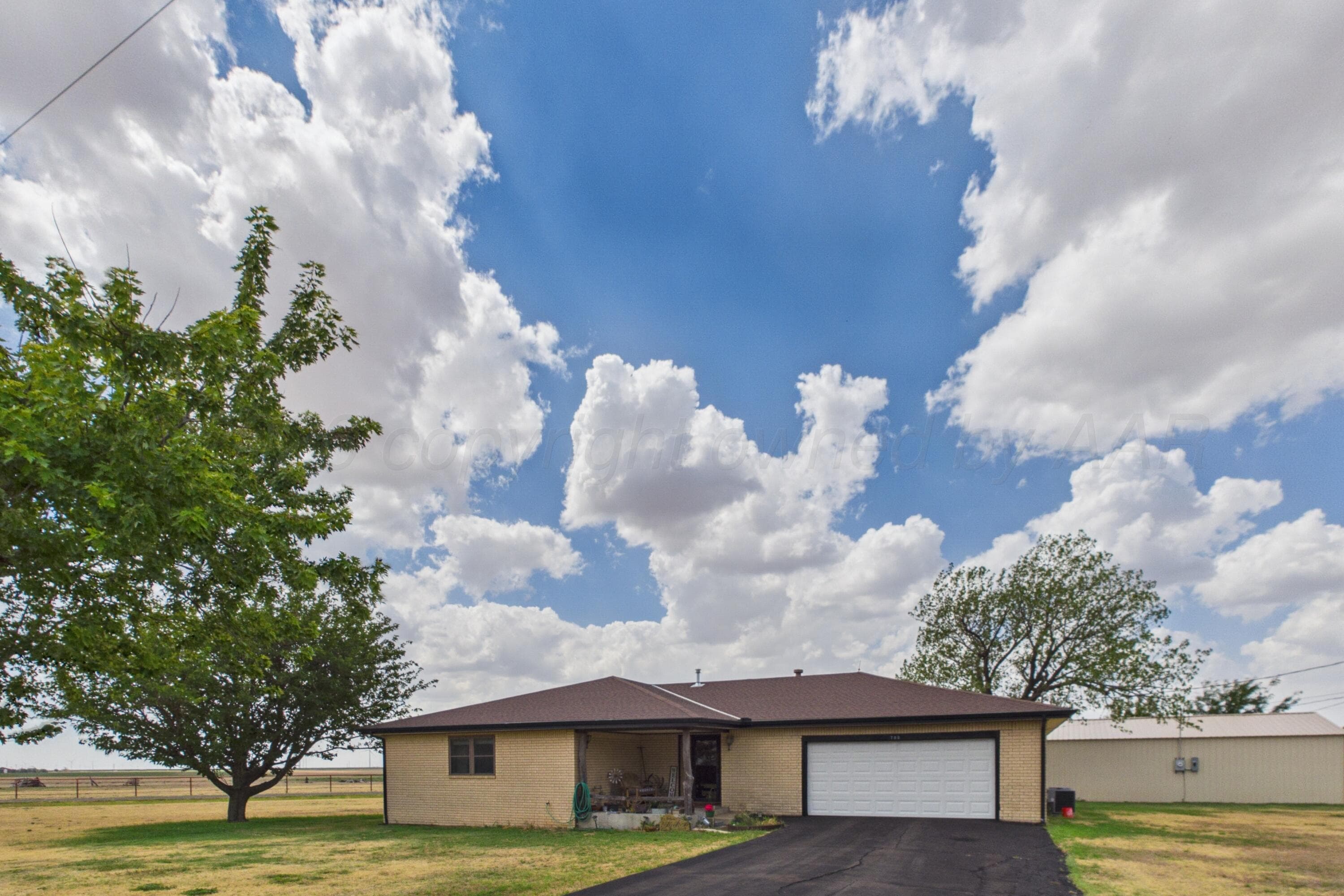 700 S WARREN Street, White Deer, TX 79097