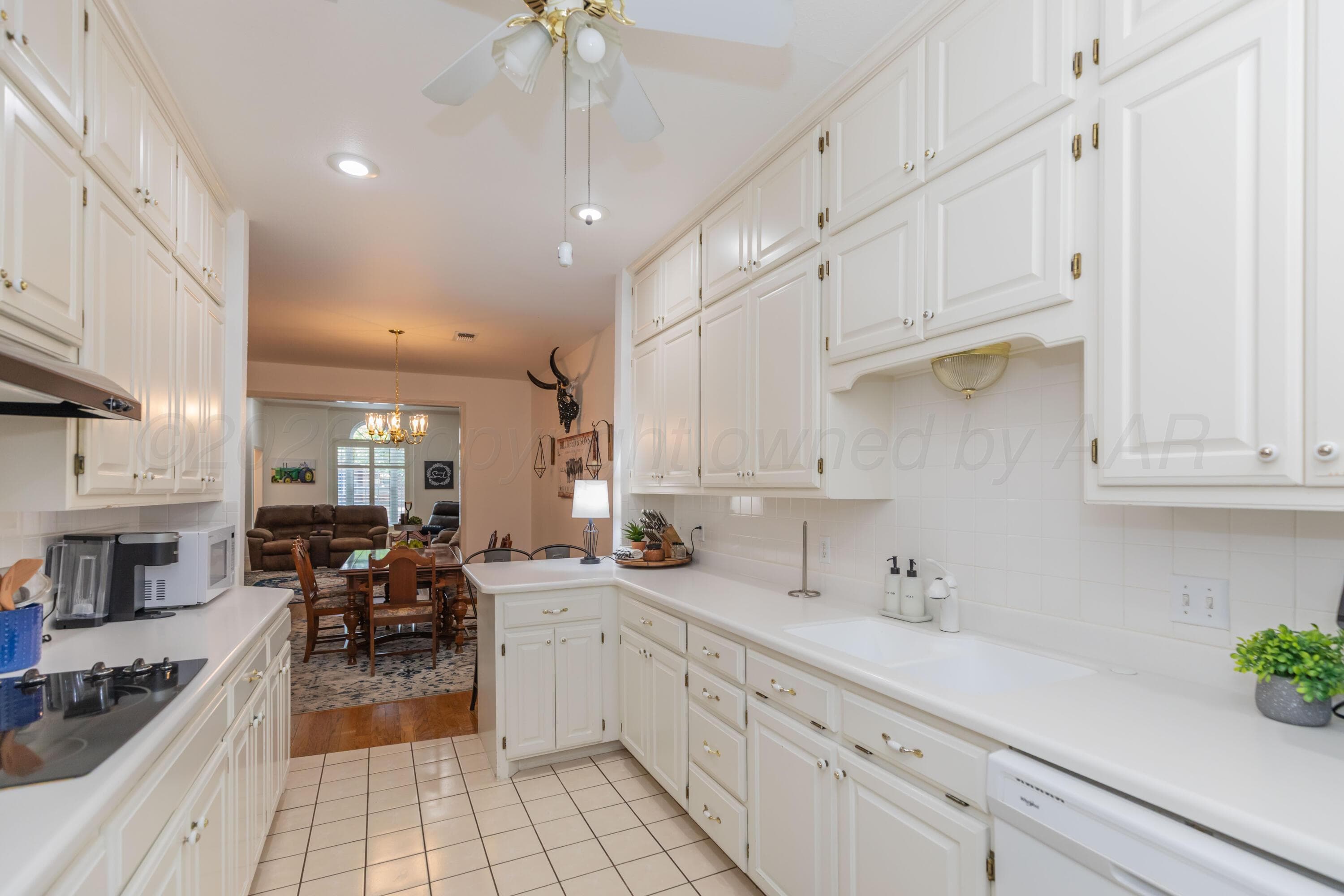 7906 Legend Avenue, Amarillo, TX 79121-1706, photo 12