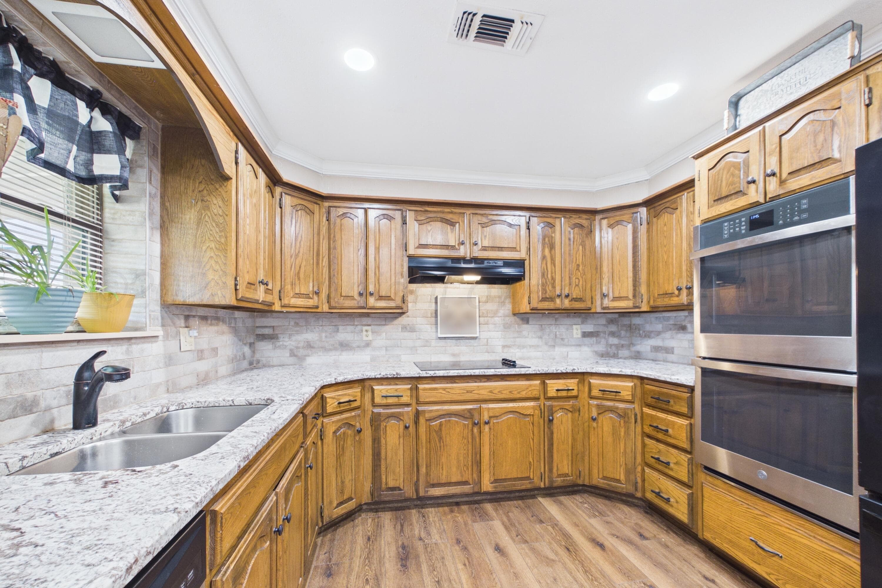 700 S WARREN Street, White Deer, TX 79097, photo 12