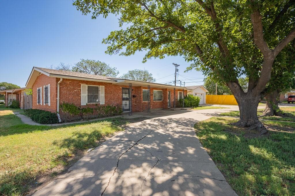 2717 CURTIS Drive, Amarillo, TX 79109-3339, photo 2