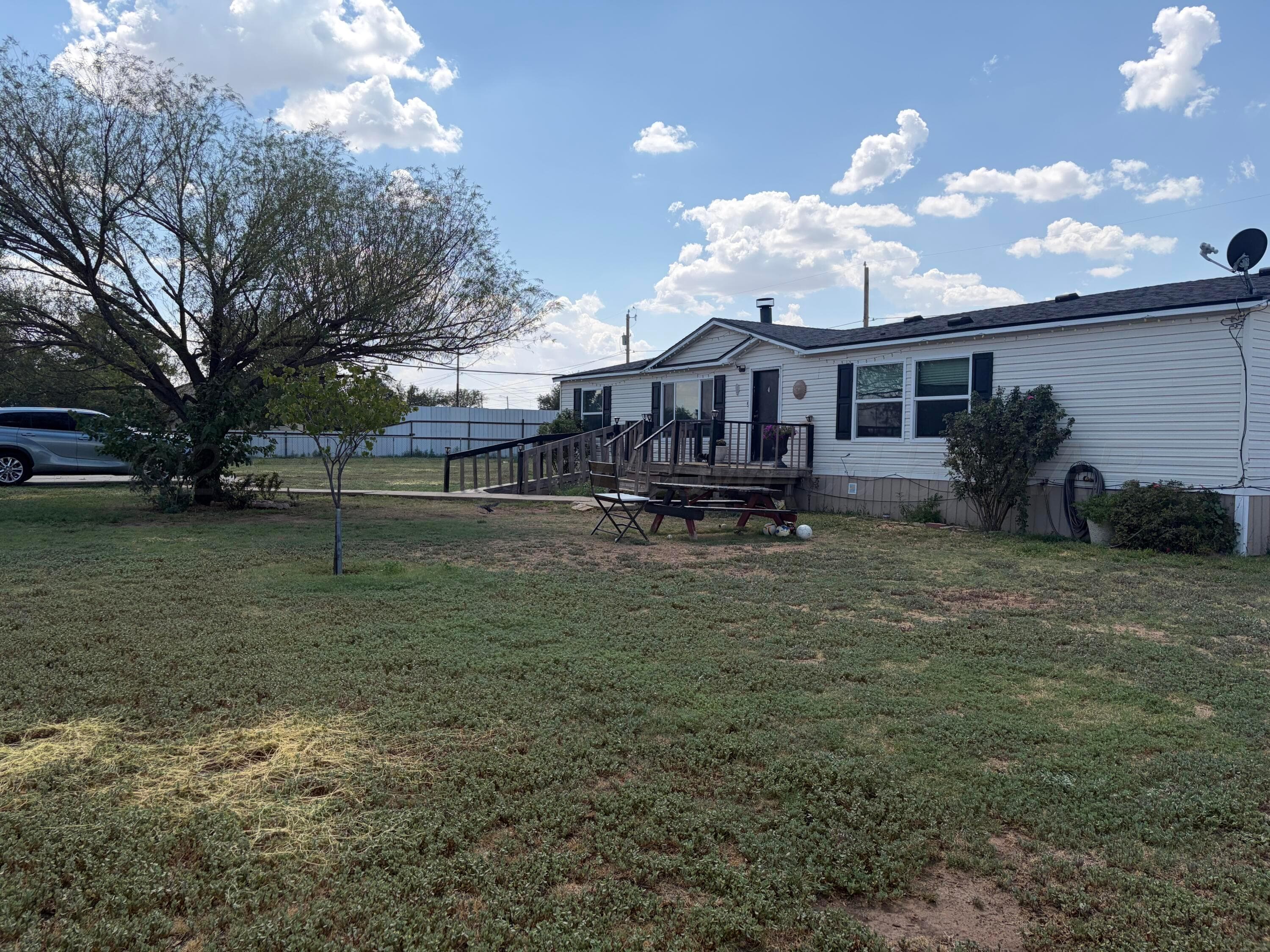 701 N ROBERTS Street, Amarillo, TX 79107-5527