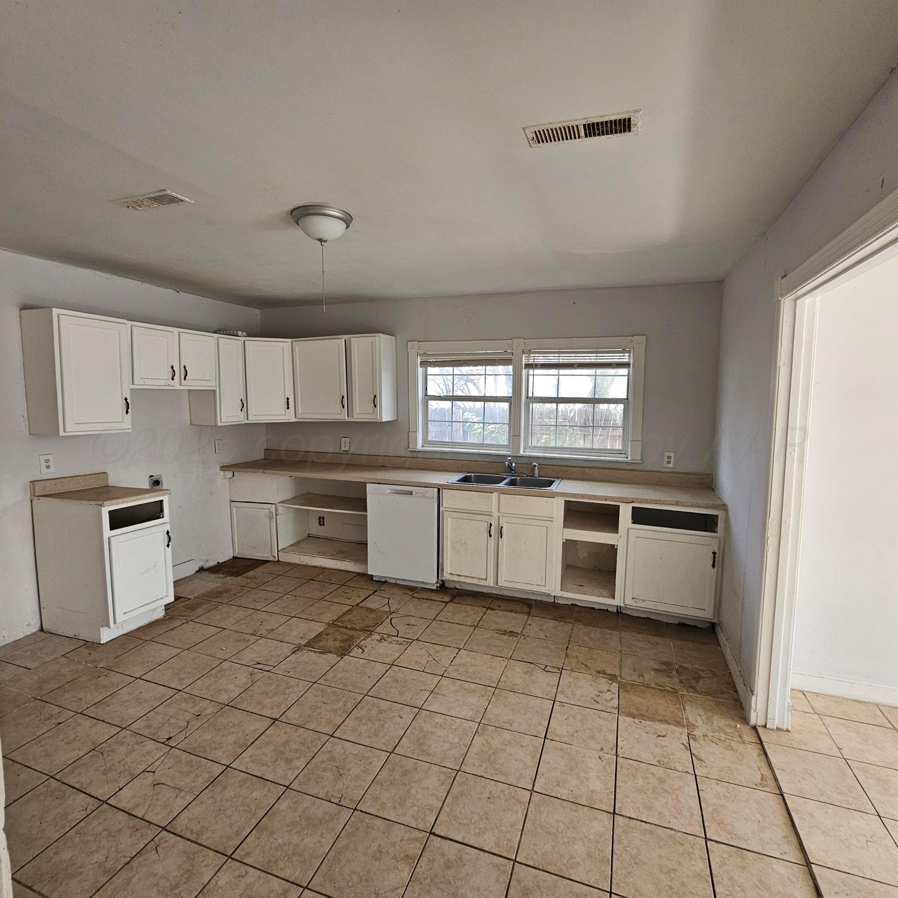 707 4TH Avenue, Canyon, TX 79015-3603, photo 4