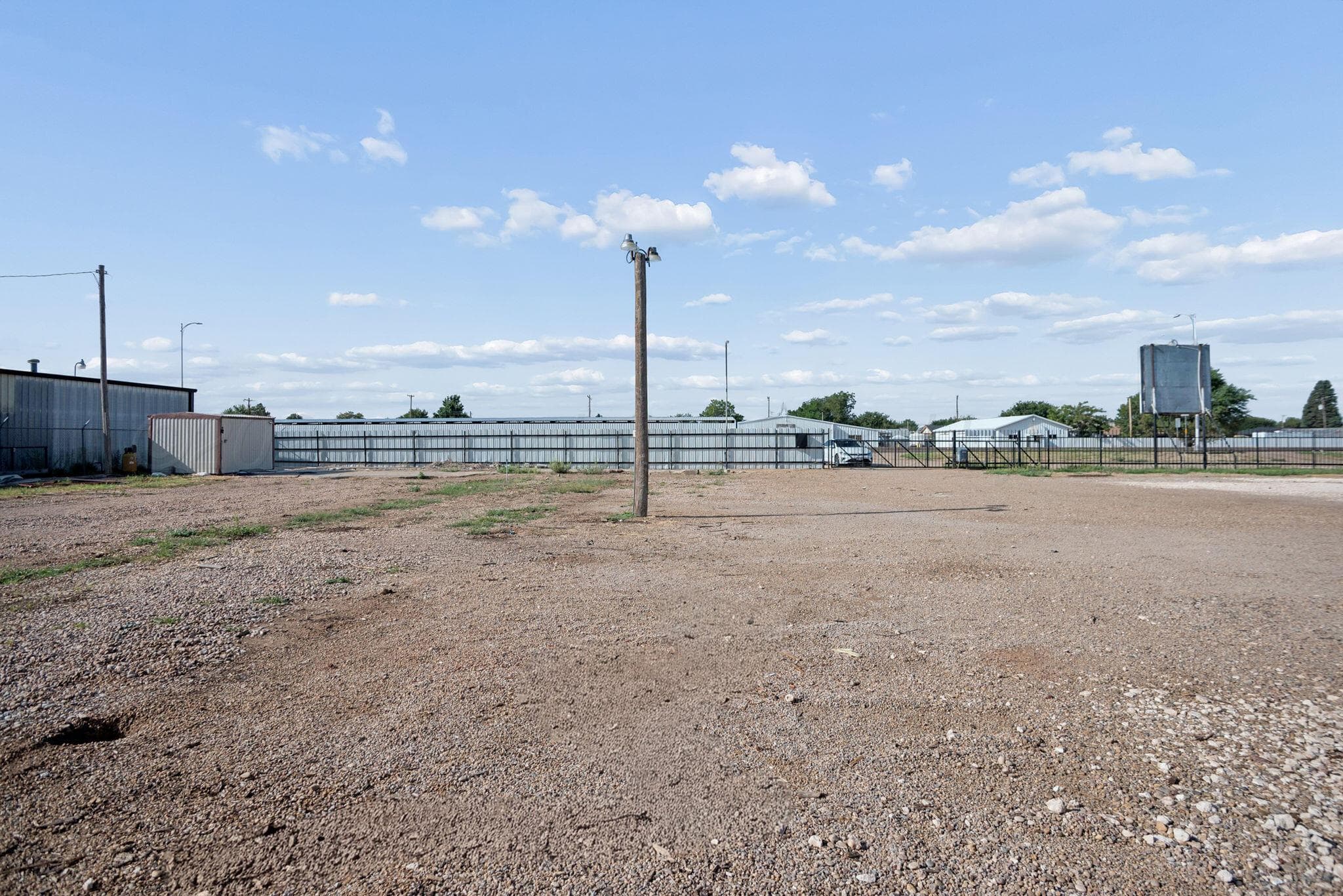 525 E Broadway Street, Fritch, TX 79036, photo 7