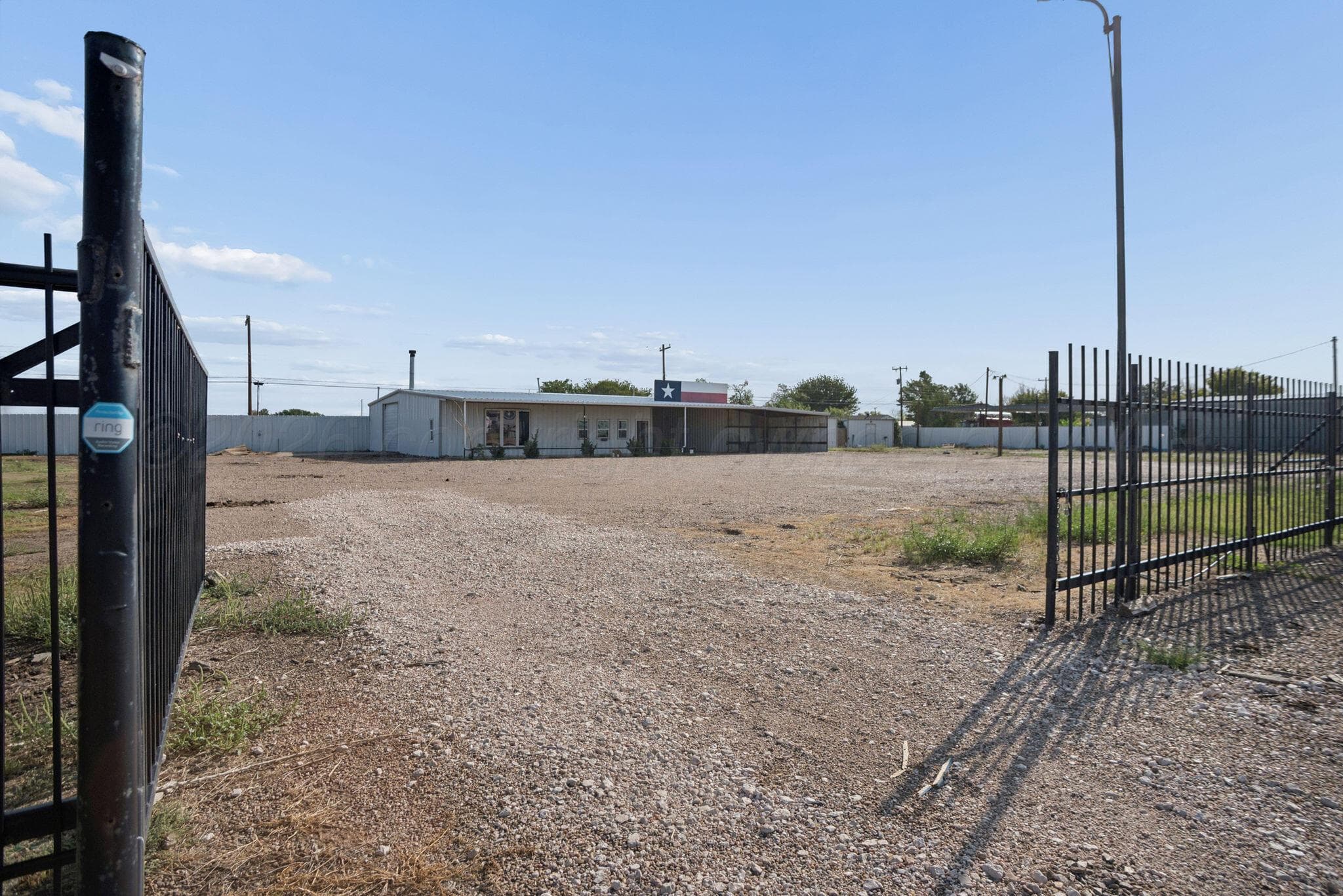 525 E Broadway Street, Fritch, TX 79036