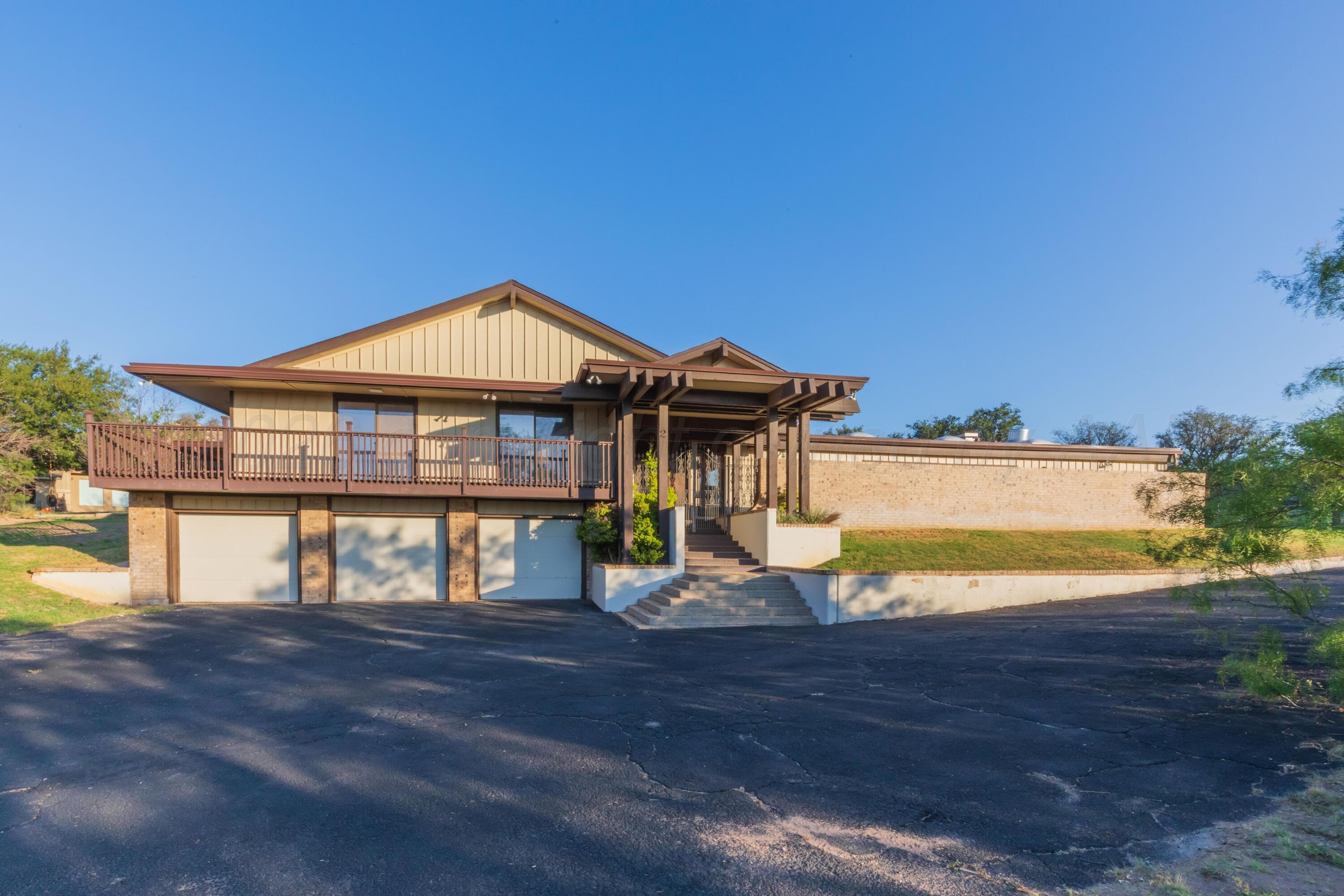 2 LANCASTER Road, Amarillo, TX 79124-5712