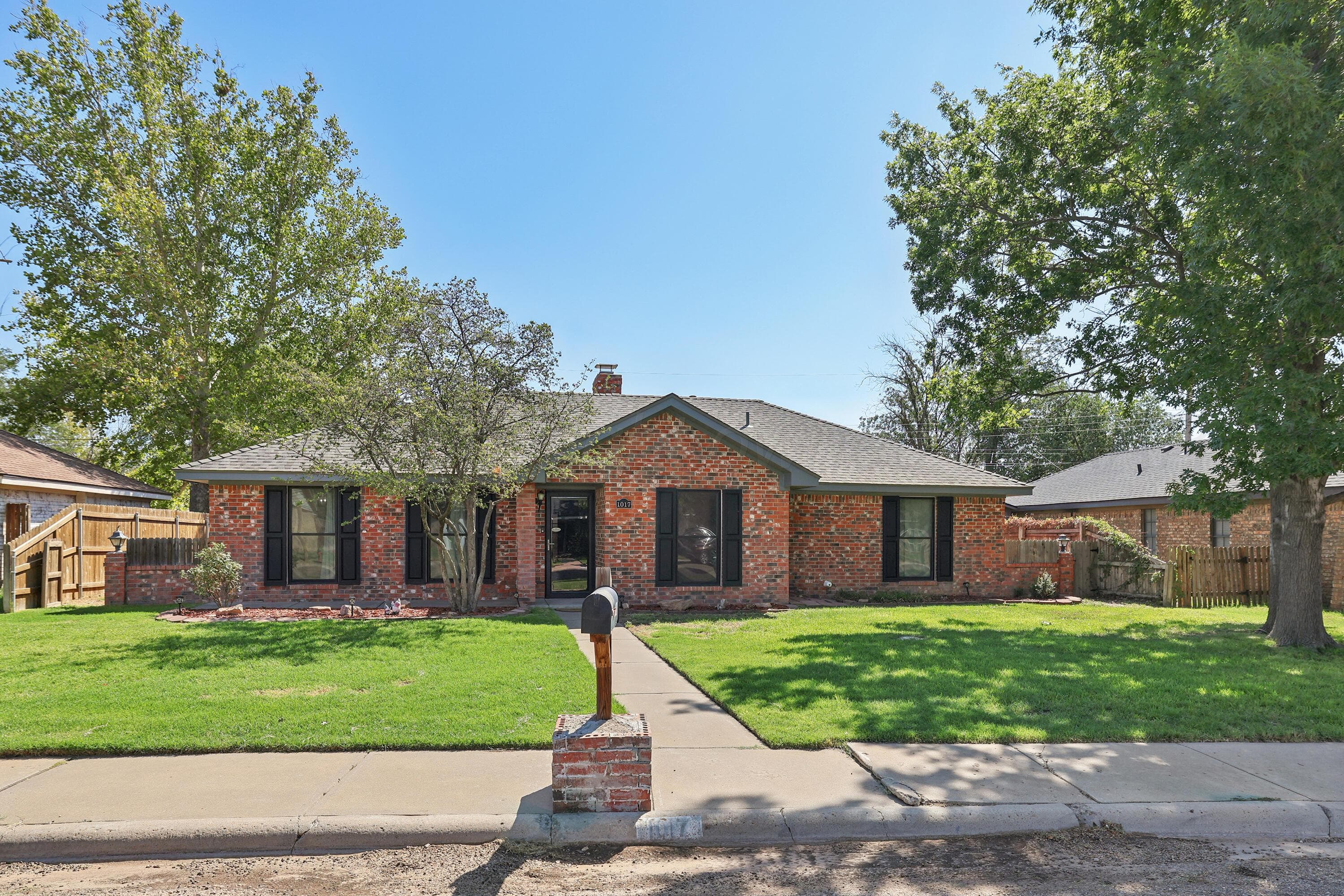 1017 SANTA FE Trail, Canyon, TX 79015-5003