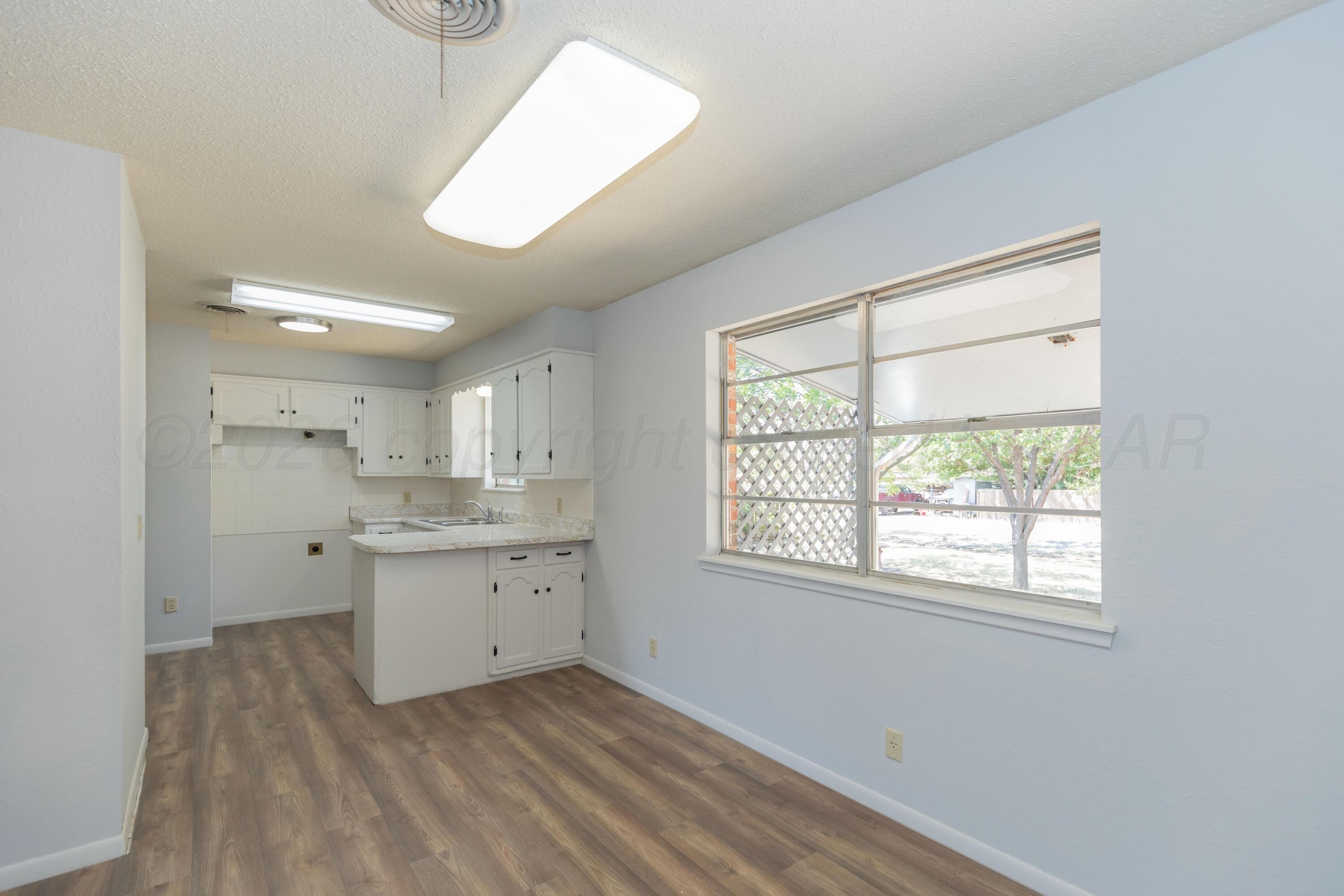 813 S Houston Street, Shamrock, TX 79079, photo 12