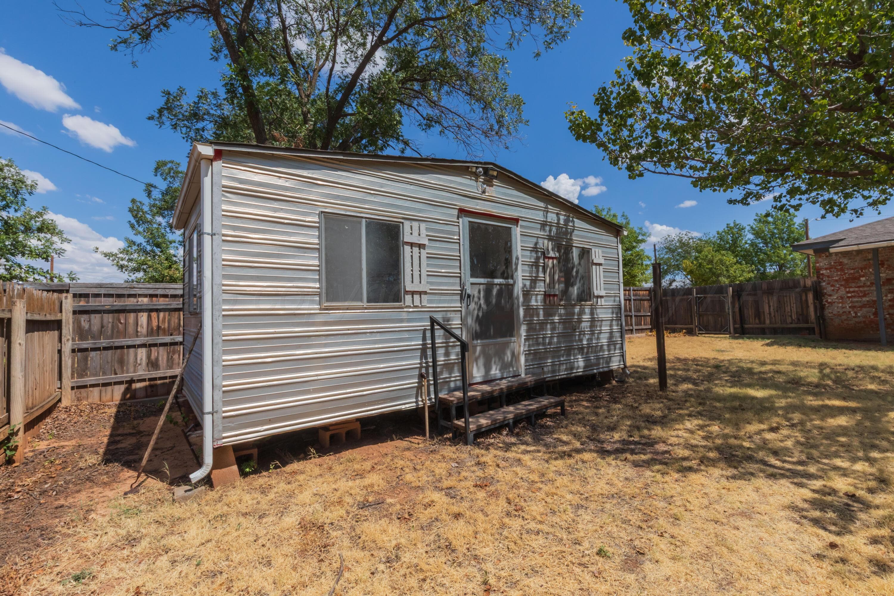 813 S Houston Street, Shamrock, TX 79079, photo 33