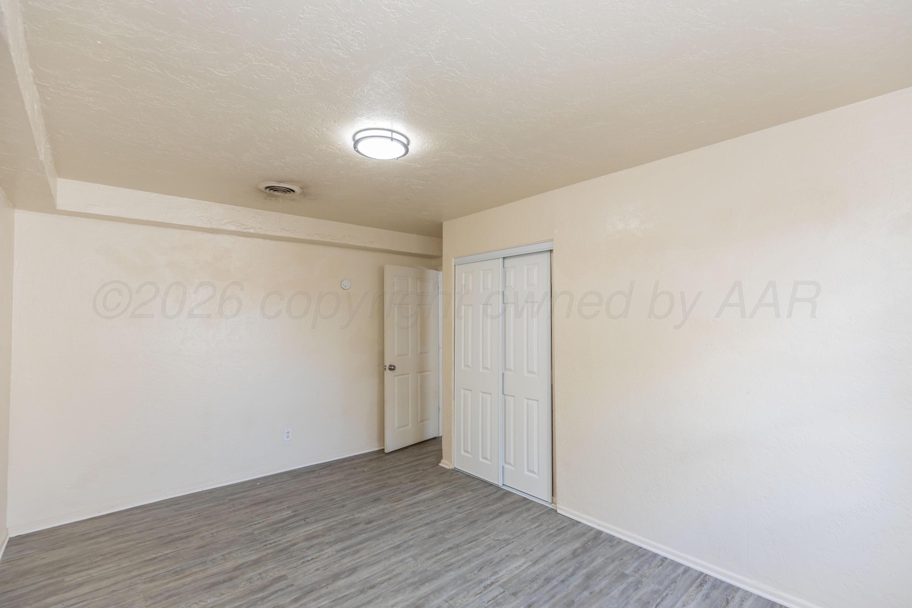 1044 W CINDERELLA Drive, Pampa, TX 79065-2709, photo 28