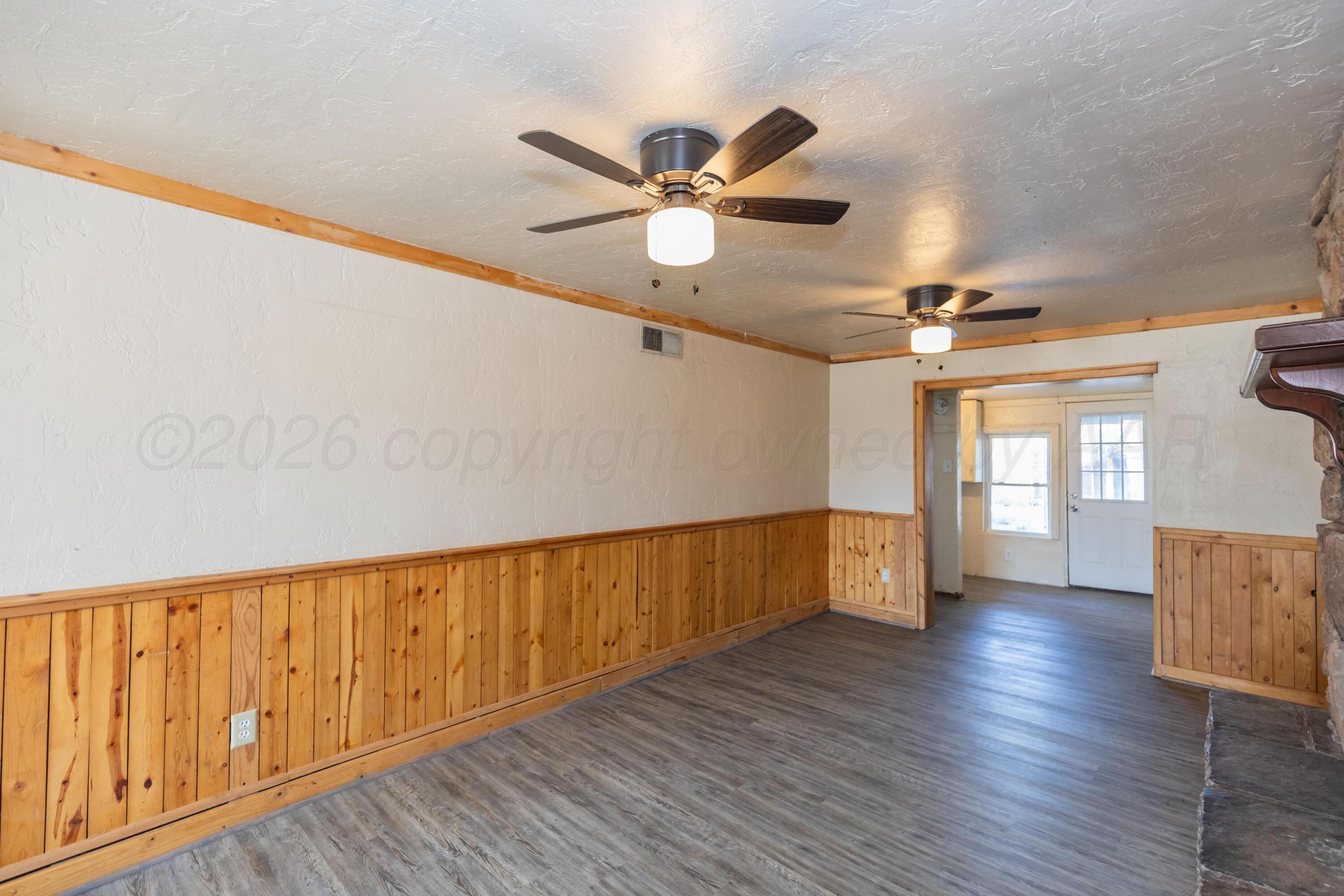 1044 W CINDERELLA Drive, Pampa, TX 79065-2709, photo 10