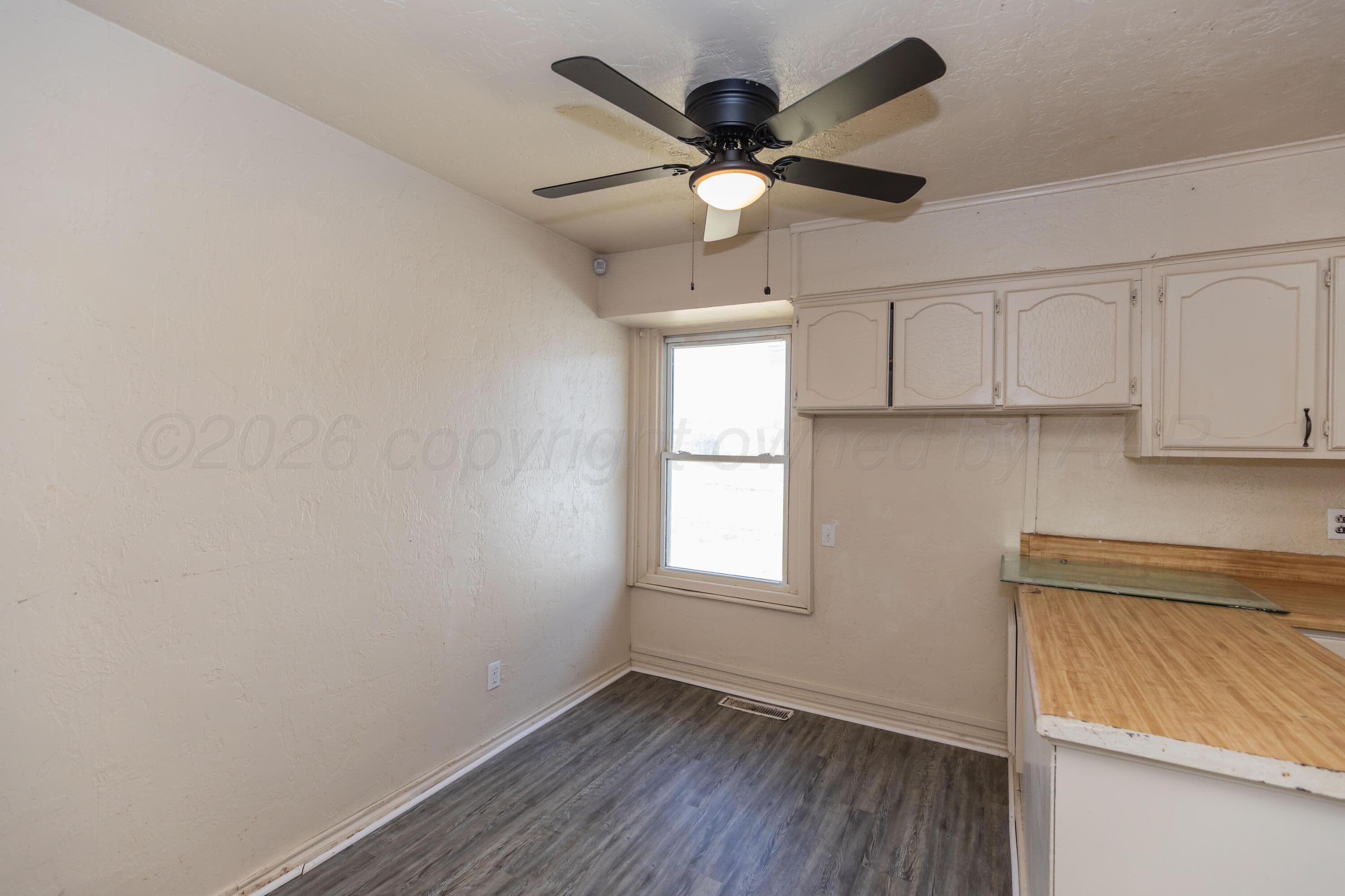1044 W CINDERELLA Drive, Pampa, TX 79065-2709, photo 18