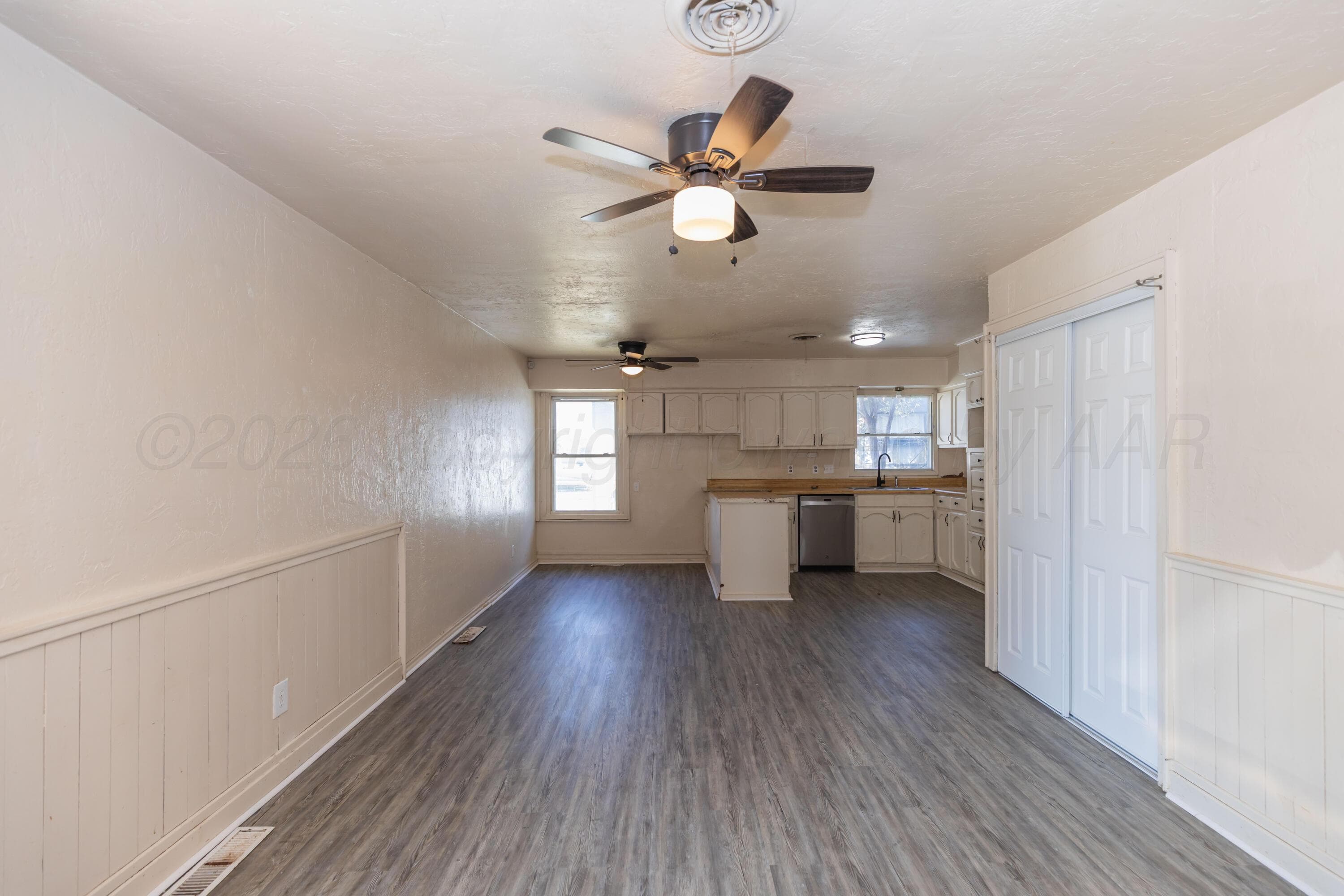 1044 W CINDERELLA Drive, Pampa, TX 79065-2709, photo 4