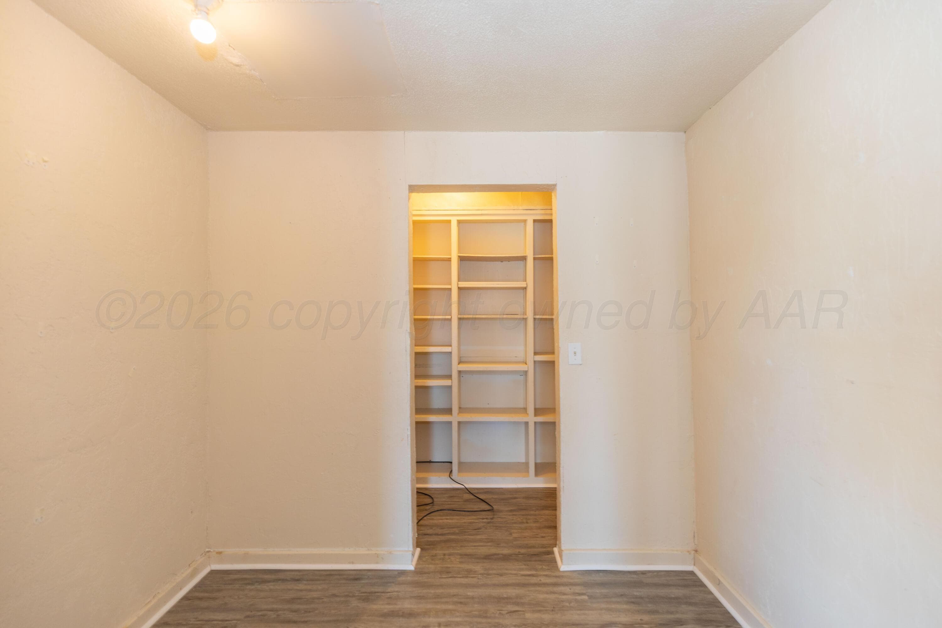1044 W CINDERELLA Drive, Pampa, TX 79065-2709, photo 16