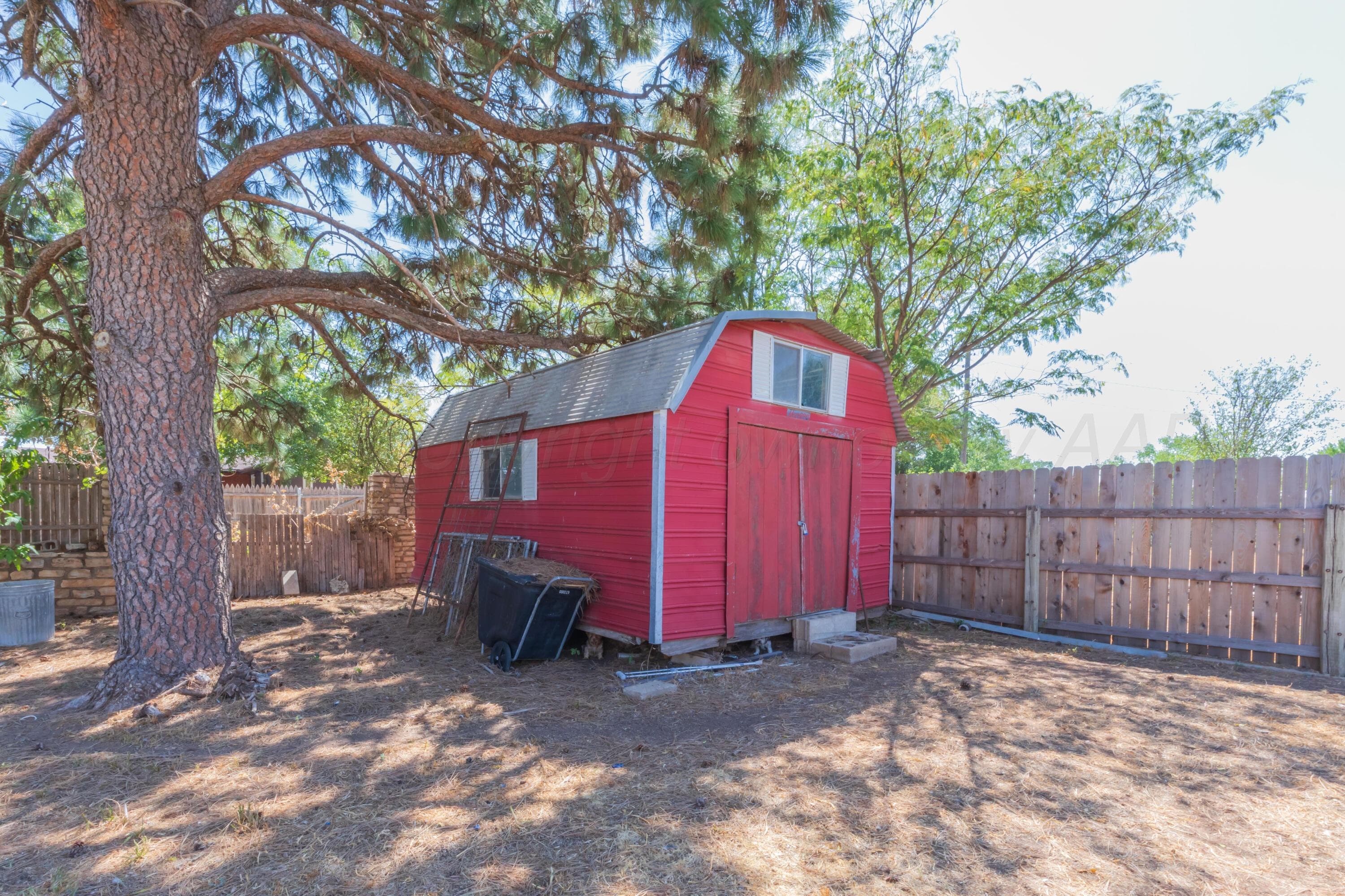 900 S Madden Street, Shamrock, TX 79079, photo 25