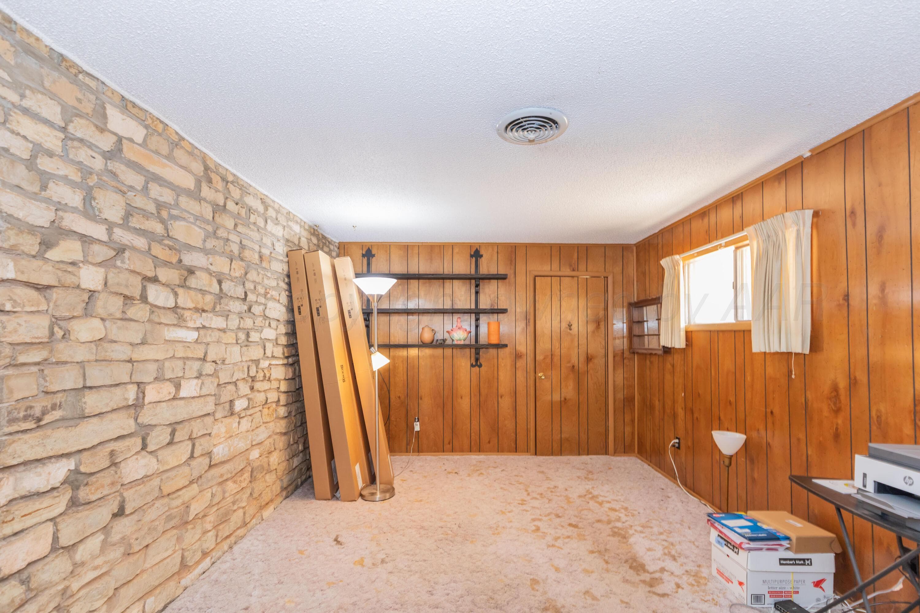 900 S Madden Street, Shamrock, TX 79079, photo 13
